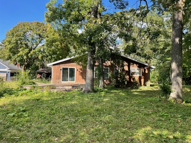 27W465 Manchester Road