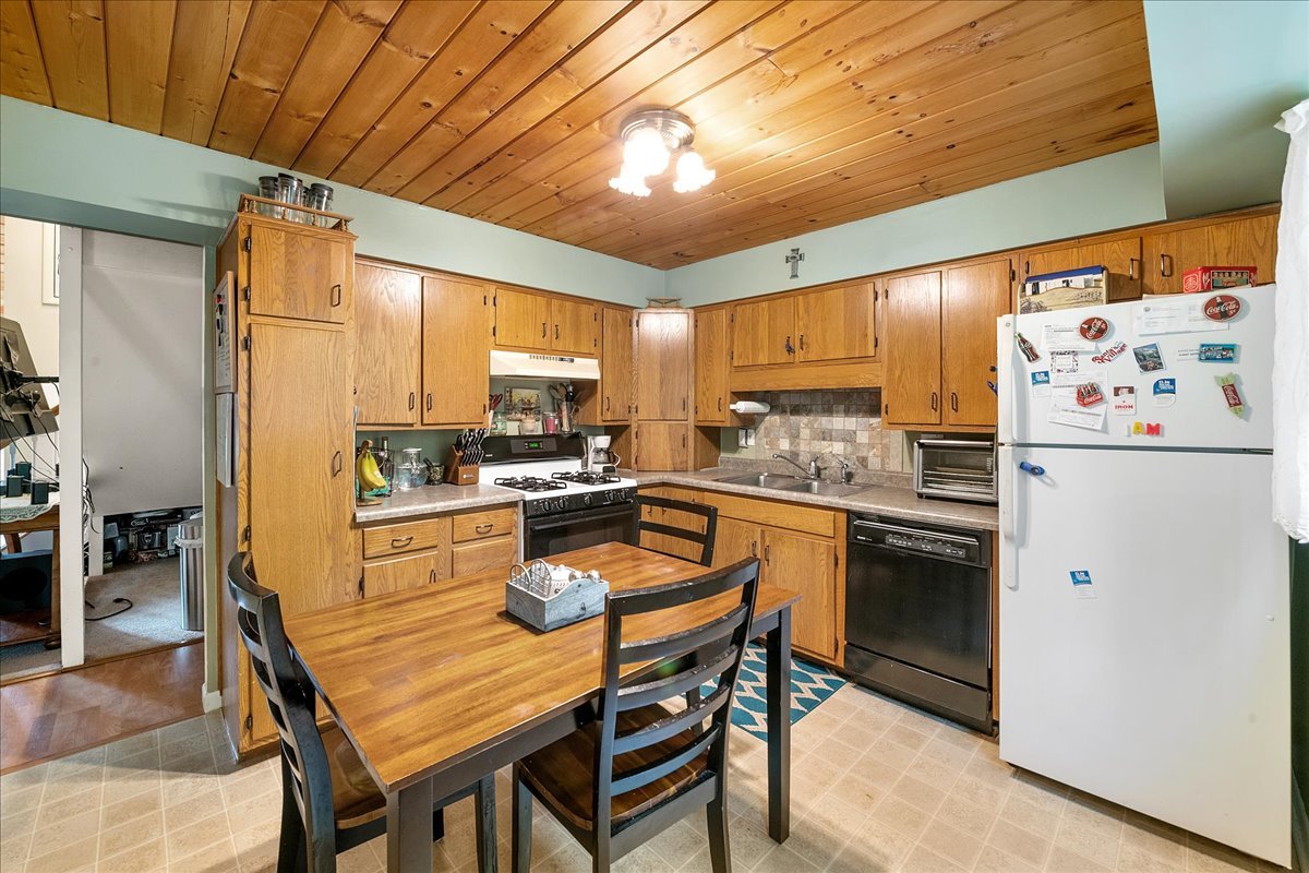 1106 Wintergreen Terrace