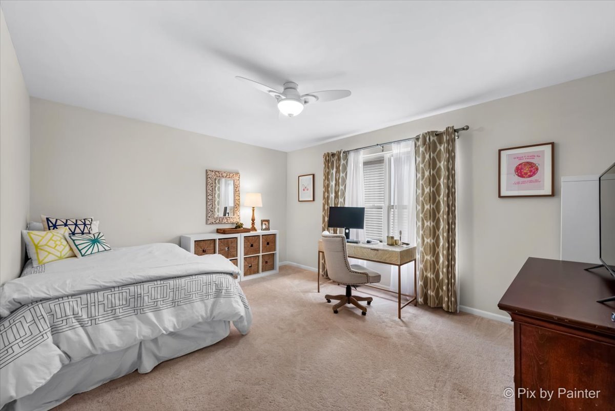 628 E Thornwood Drive