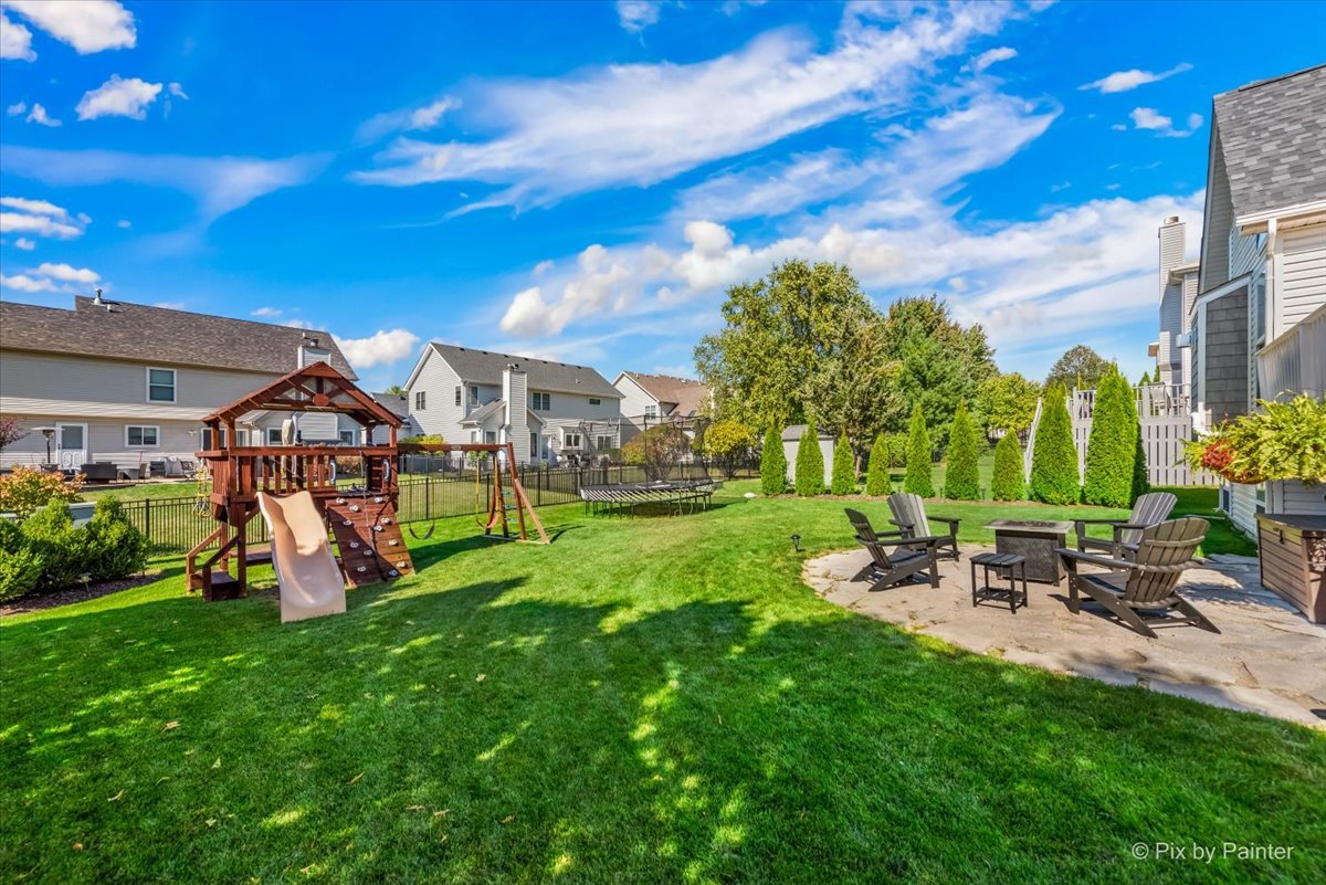 628 E Thornwood Drive