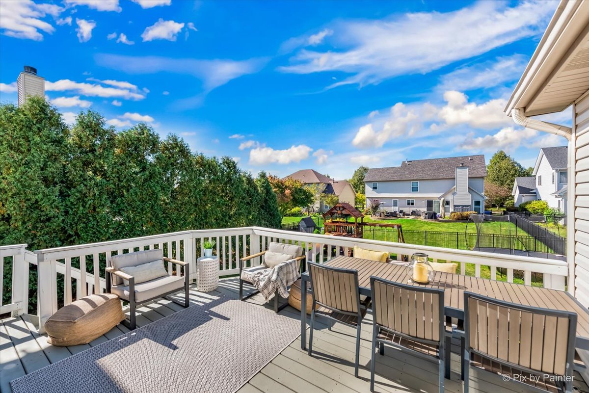 628 E Thornwood Drive