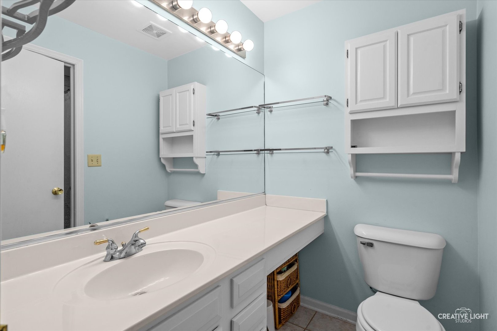 49 Ione Drive Unit: A