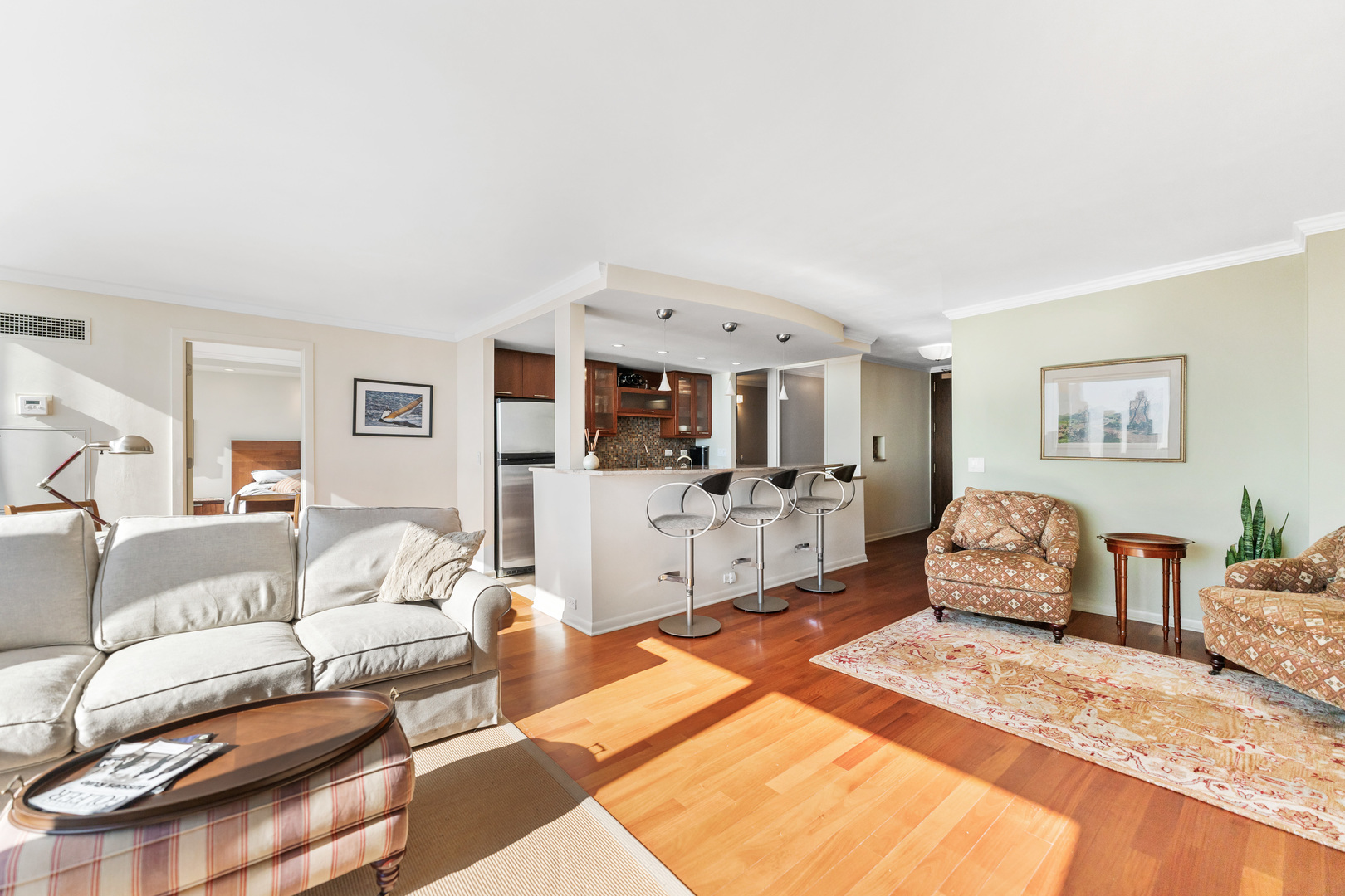 360 E RANDOLPH Street Unit: 2102