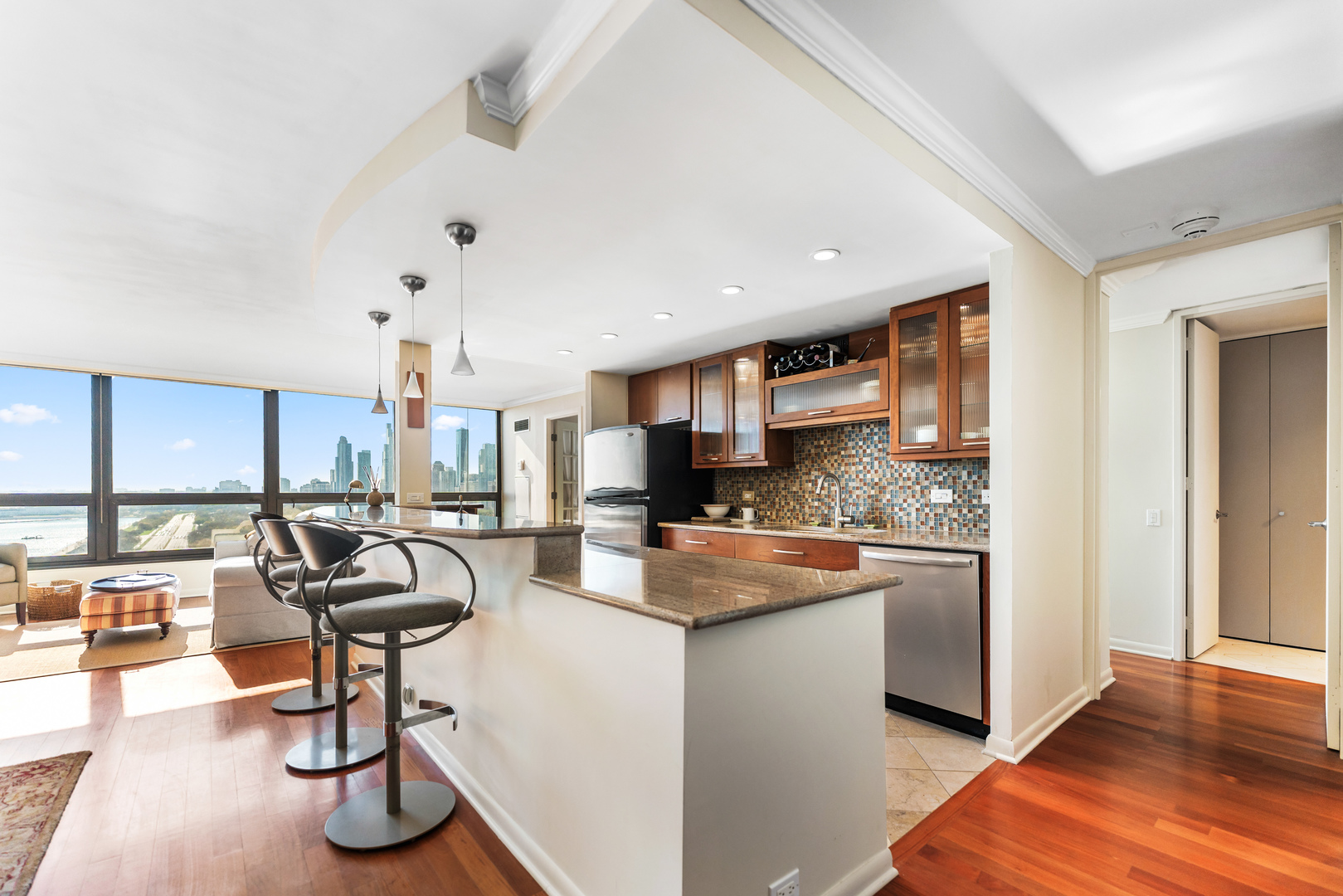 360 E RANDOLPH Street Unit: 2102