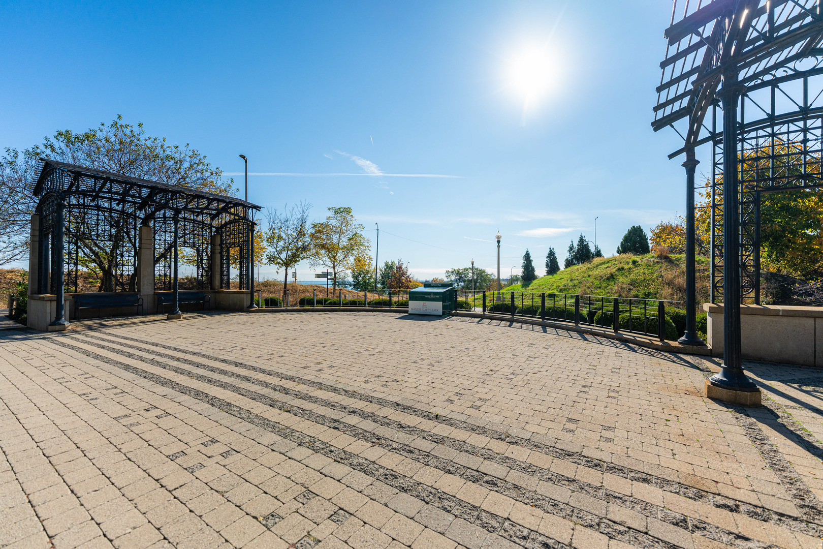 360 E RANDOLPH Street Unit: 2102