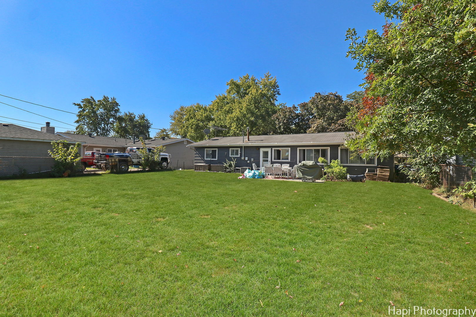 6835 Edgebrook Lane