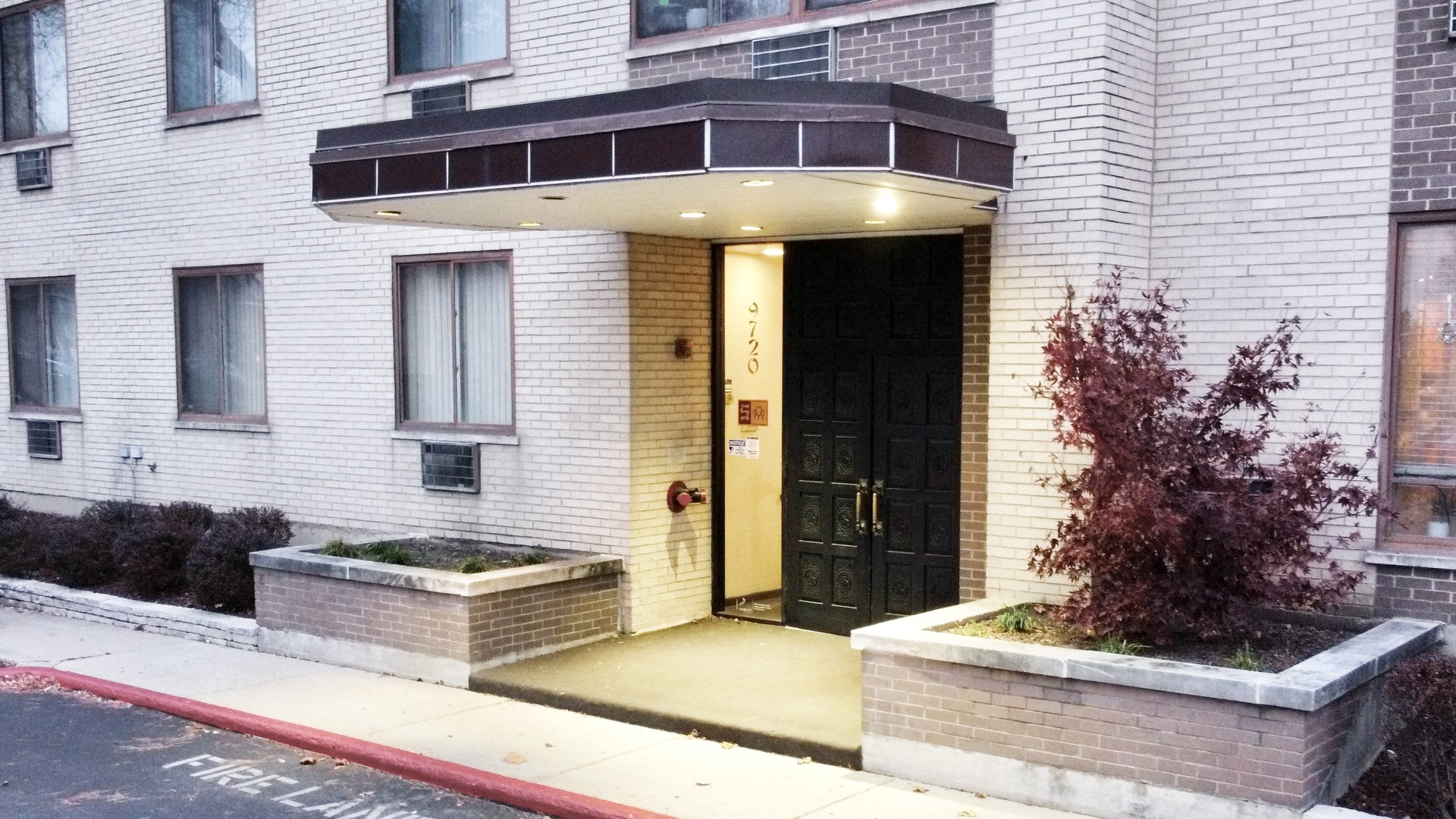 9720 S PULASKI Road Unit: 209