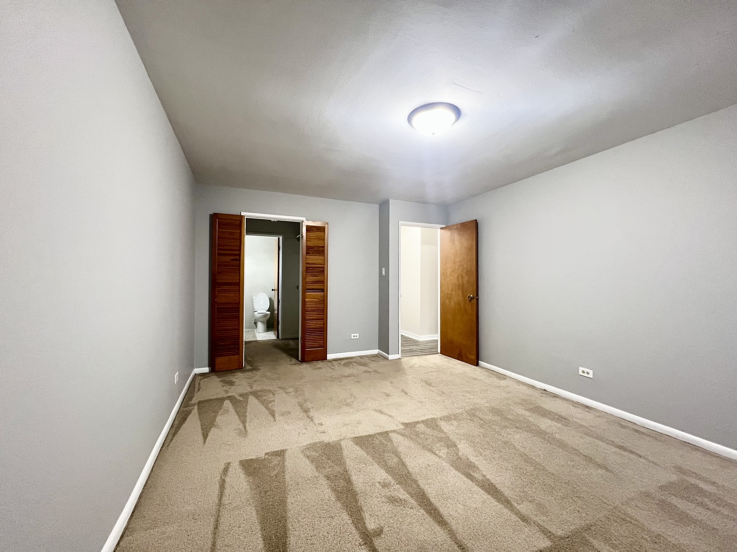 9720 S PULASKI Road Unit: 209