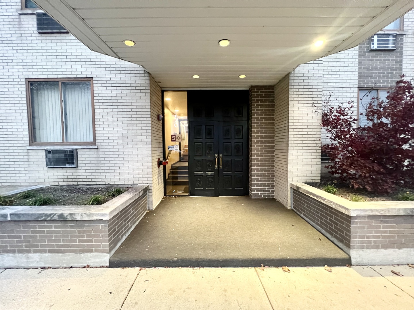 9720 S PULASKI Road Unit: 209