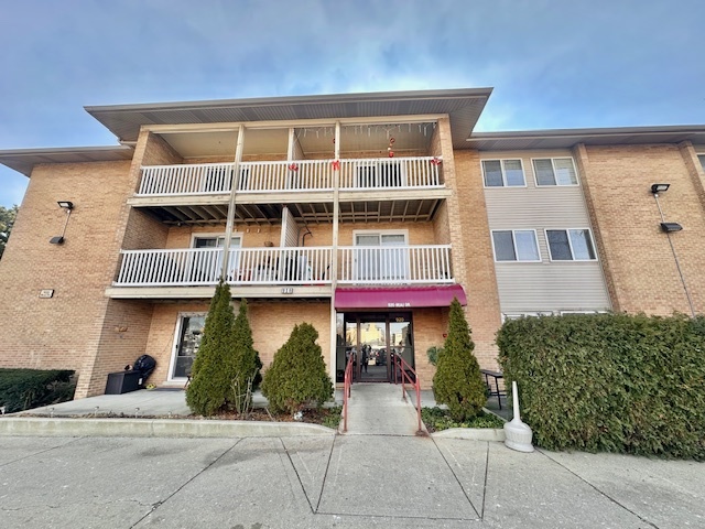 920 Beau Drive Unit: 207