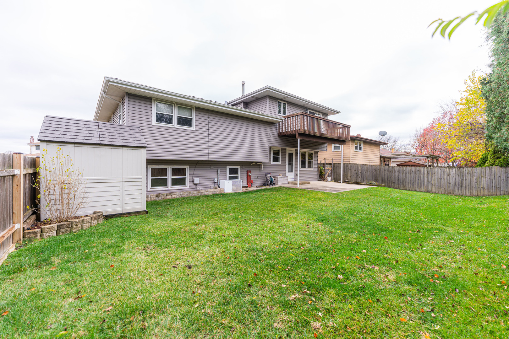 950 Dearborn Circle