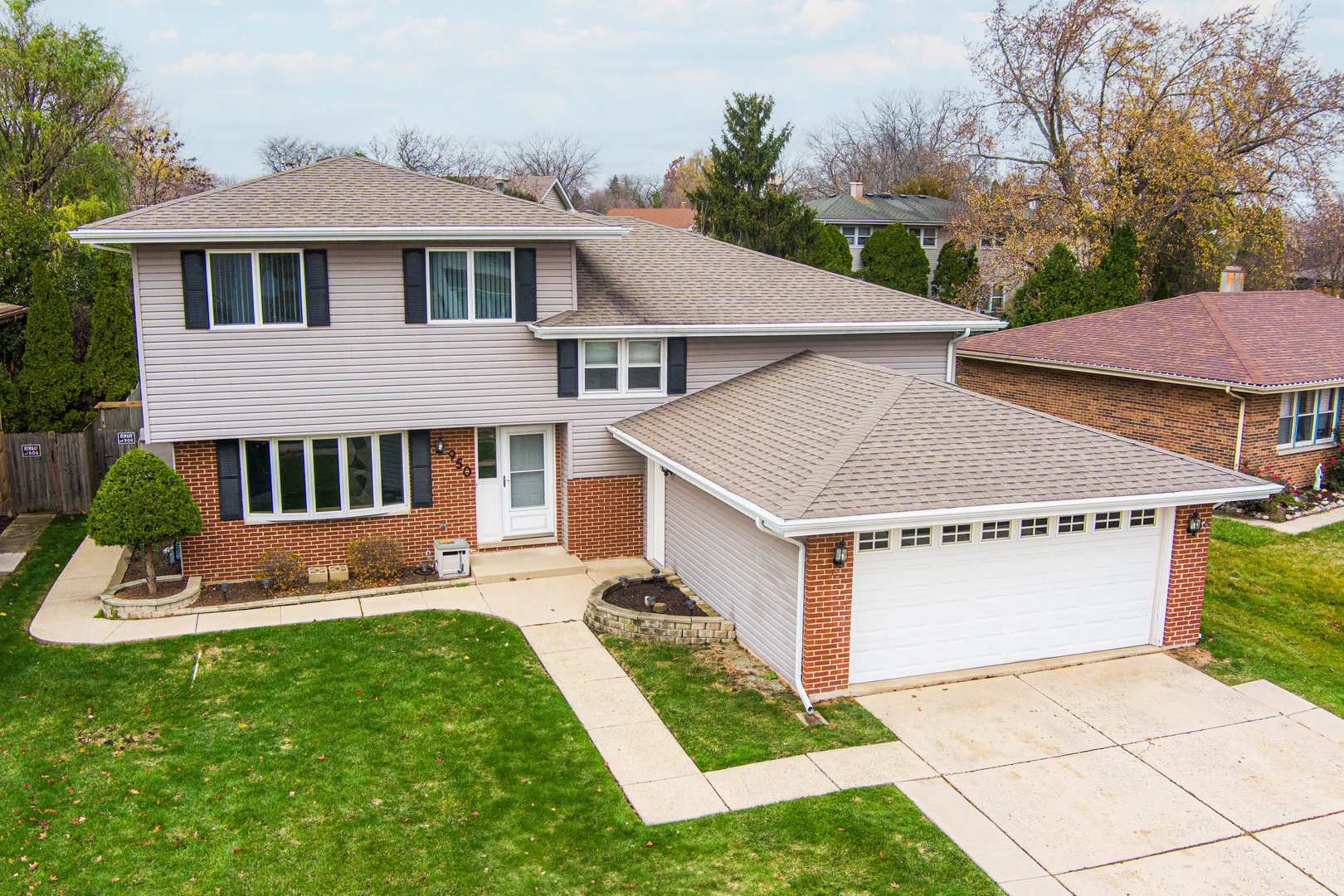 950 Dearborn Circle