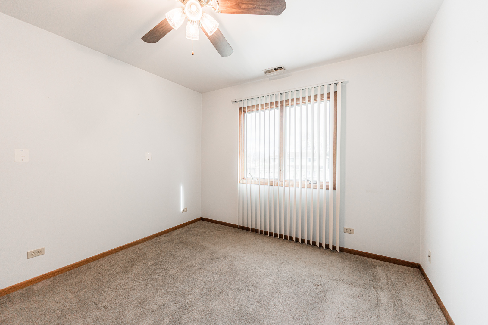 950 Dearborn Circle