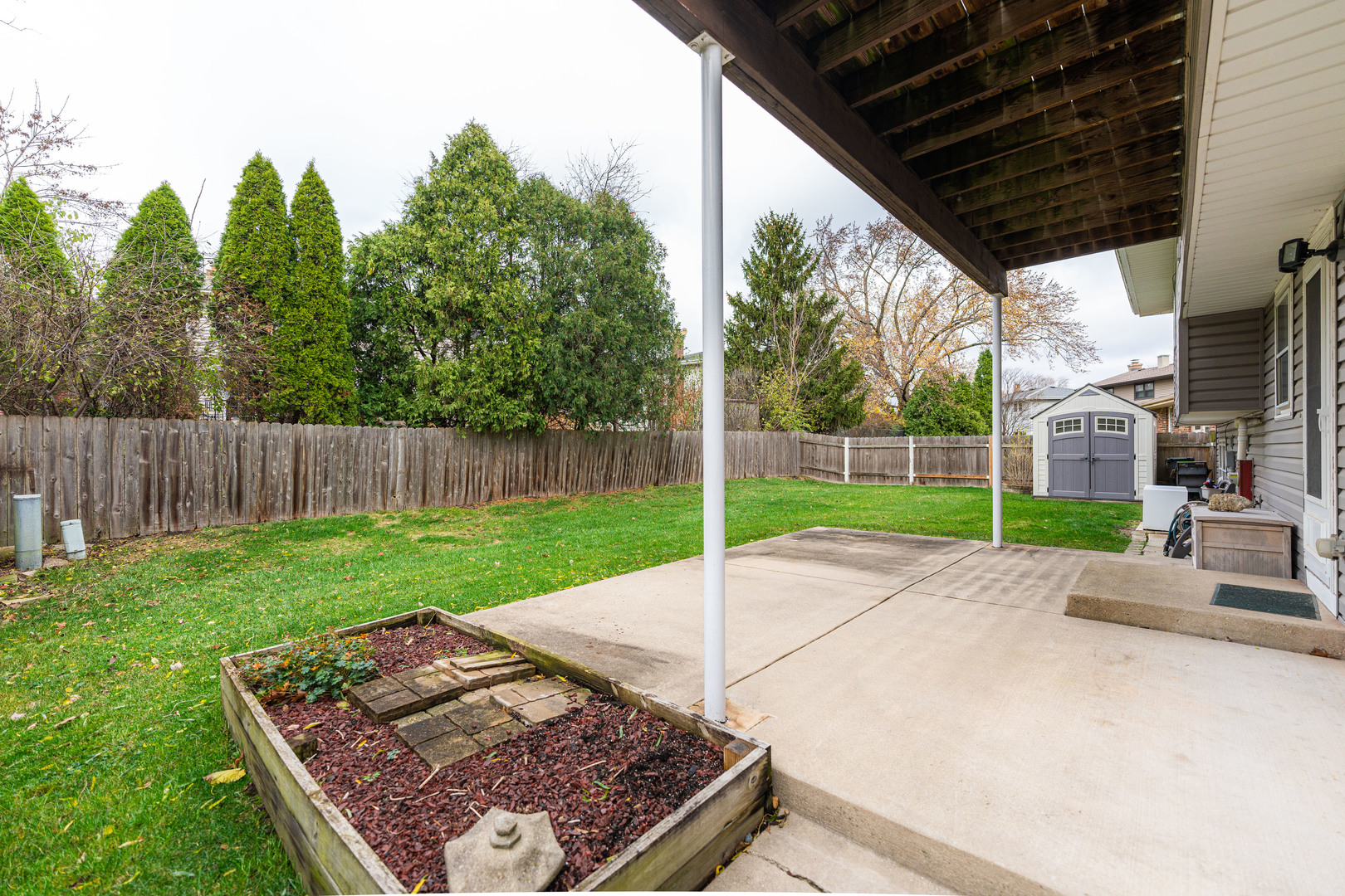 950 Dearborn Circle