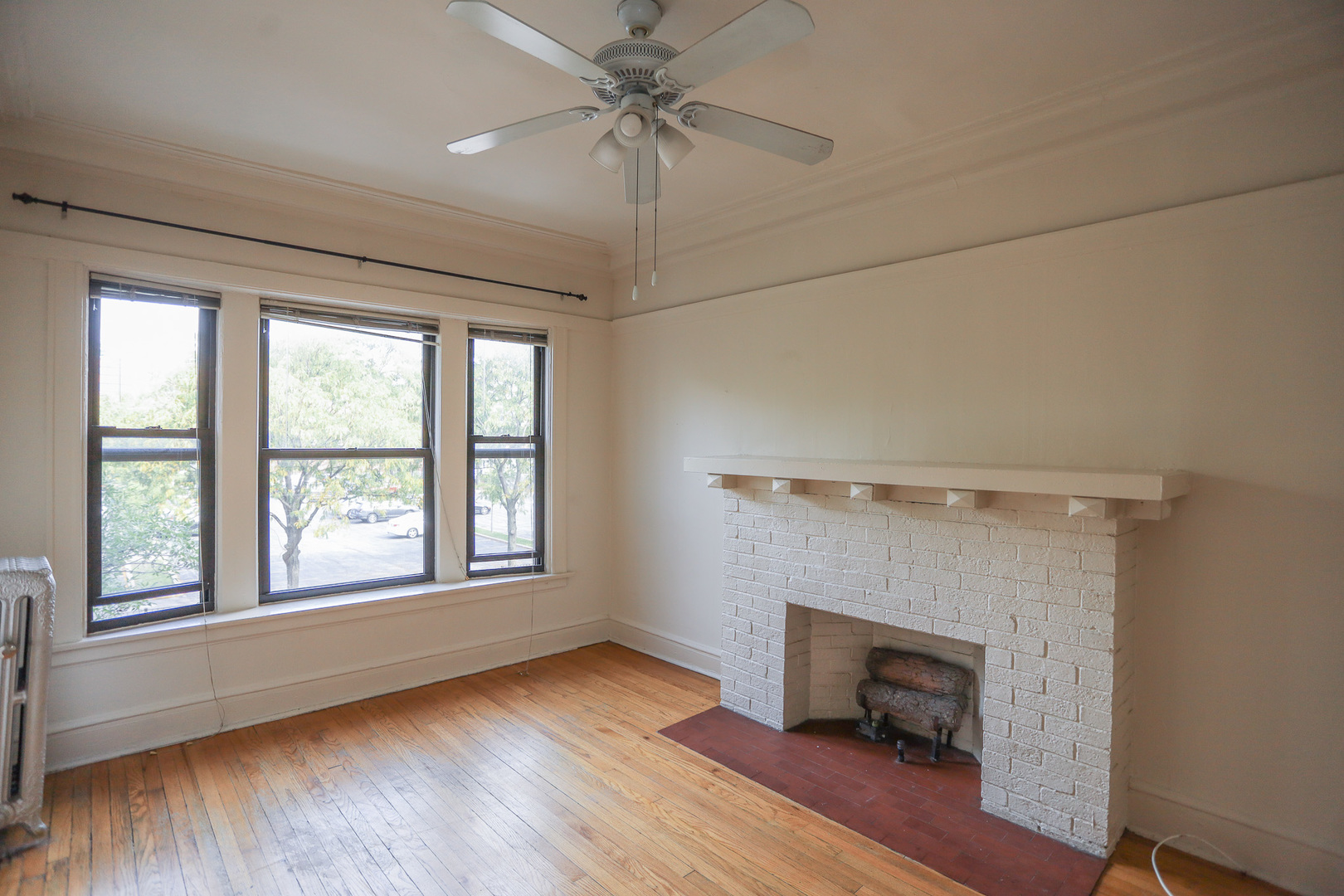 845 W Dakin Street Unit: 2