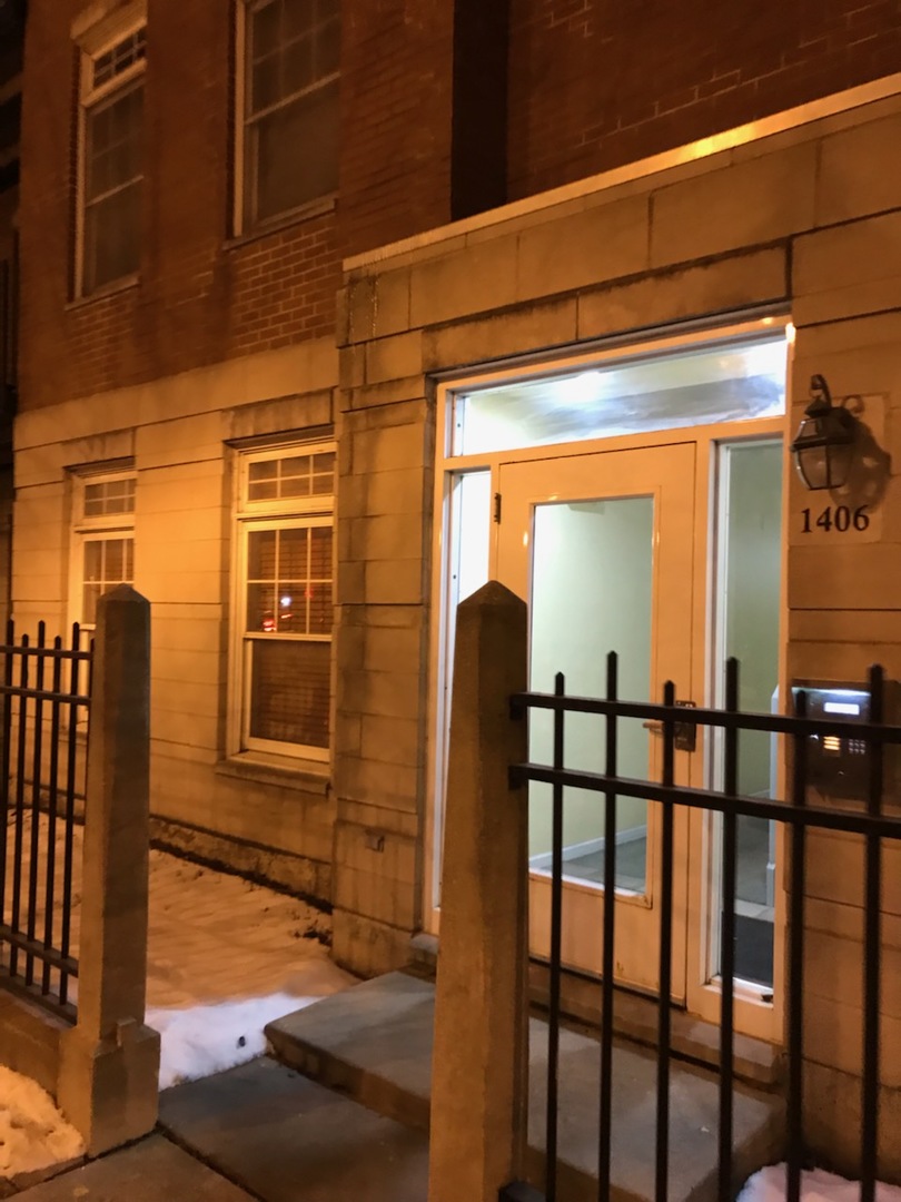 1406 S Halsted Street Unit: 2B