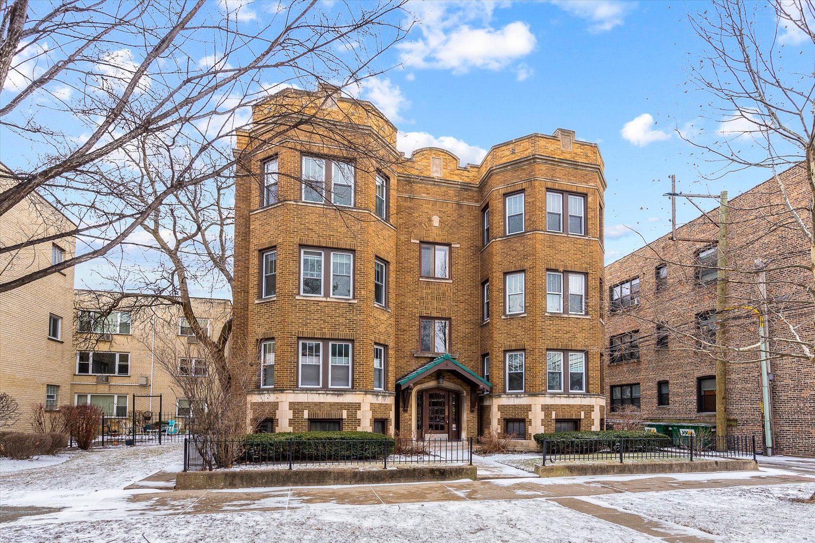 436 S Lombard Avenue Unit: 3S