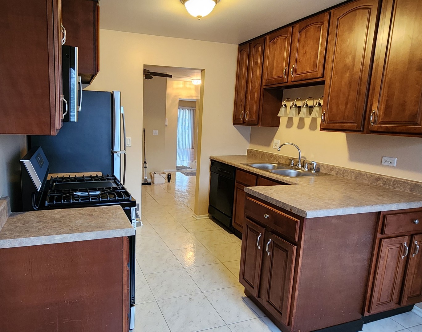 1253 Williamsburg Drive Unit: D1