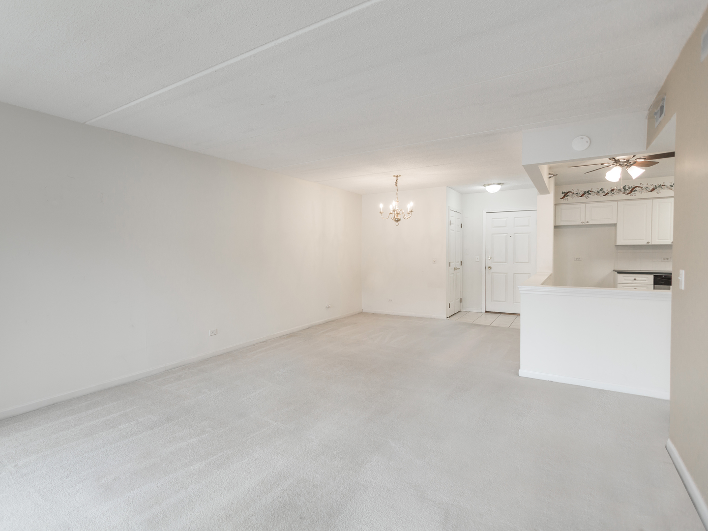 7041 W Touhy Avenue Unit: 202