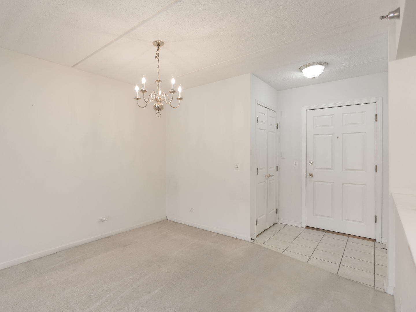 7041 W Touhy Avenue Unit: 202