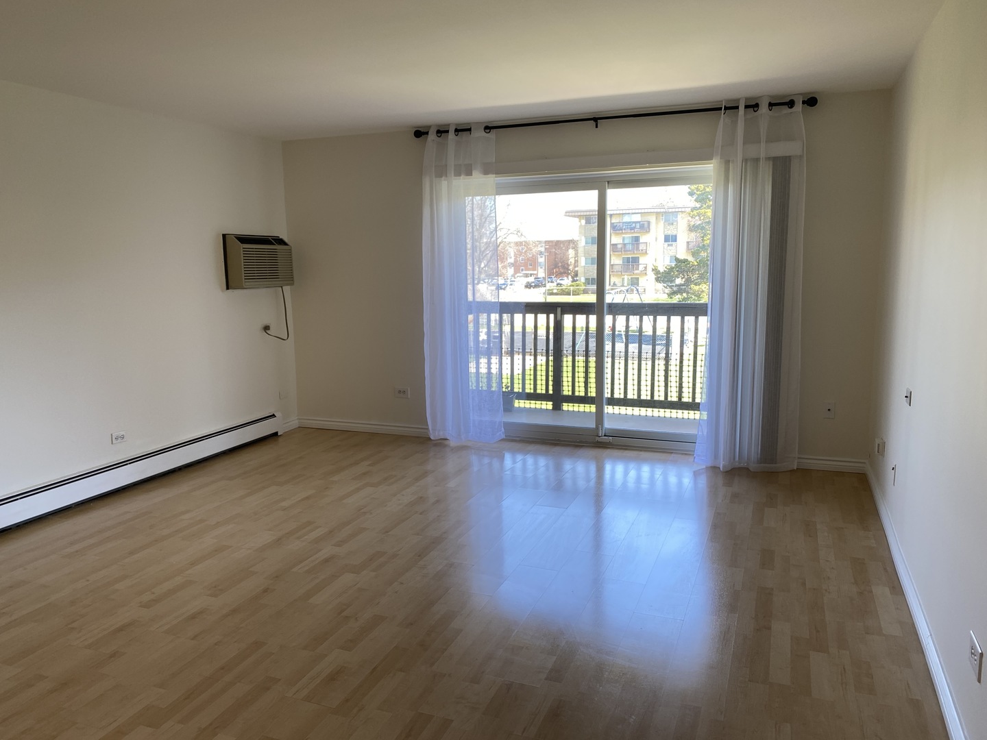 2218 S Goebbert Road Unit: 290