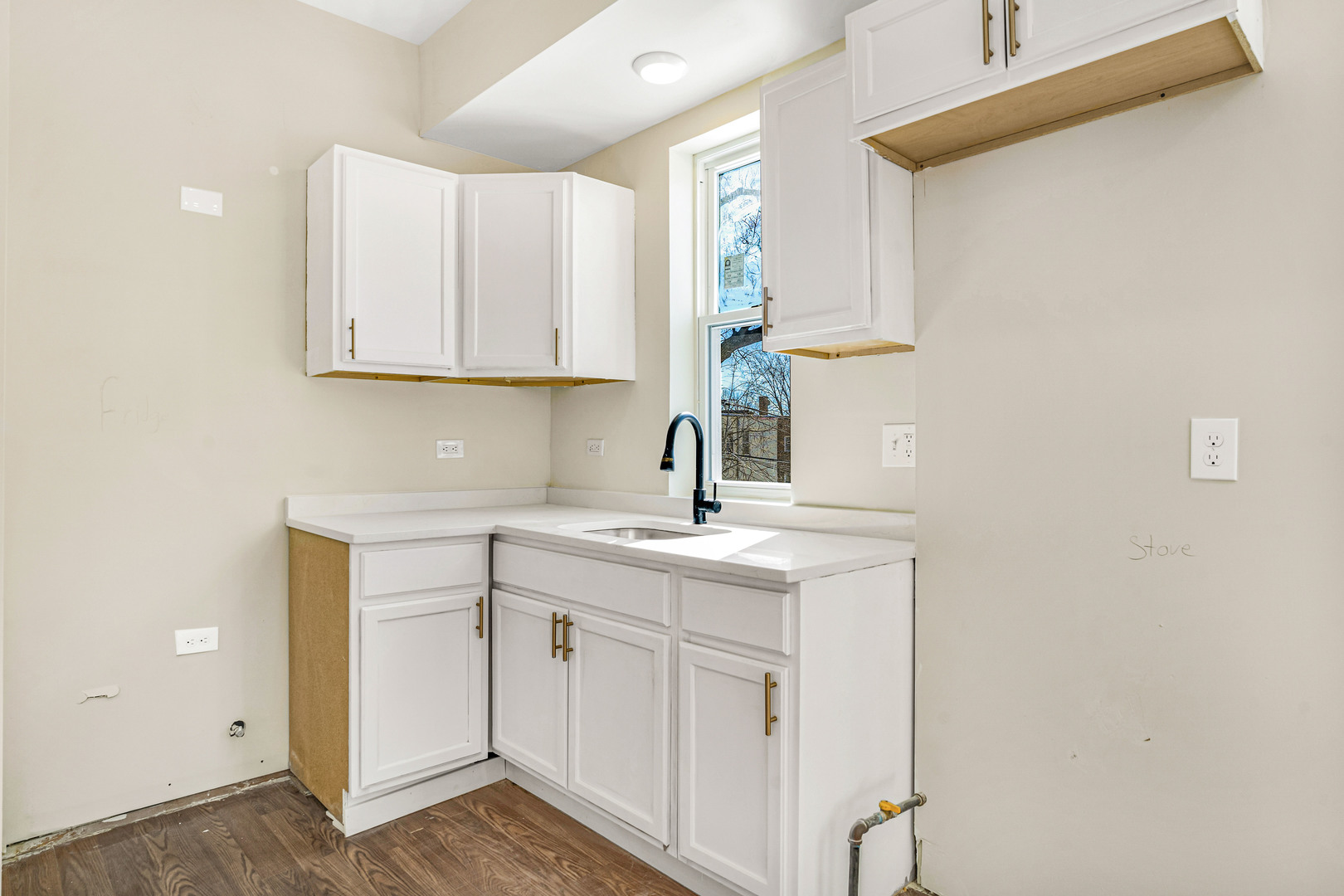 6709 S Carpenter Street