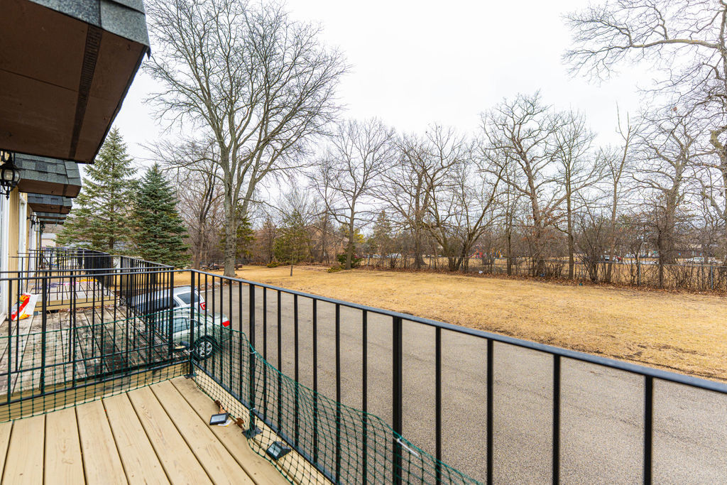 33605 N Evergreen Drive