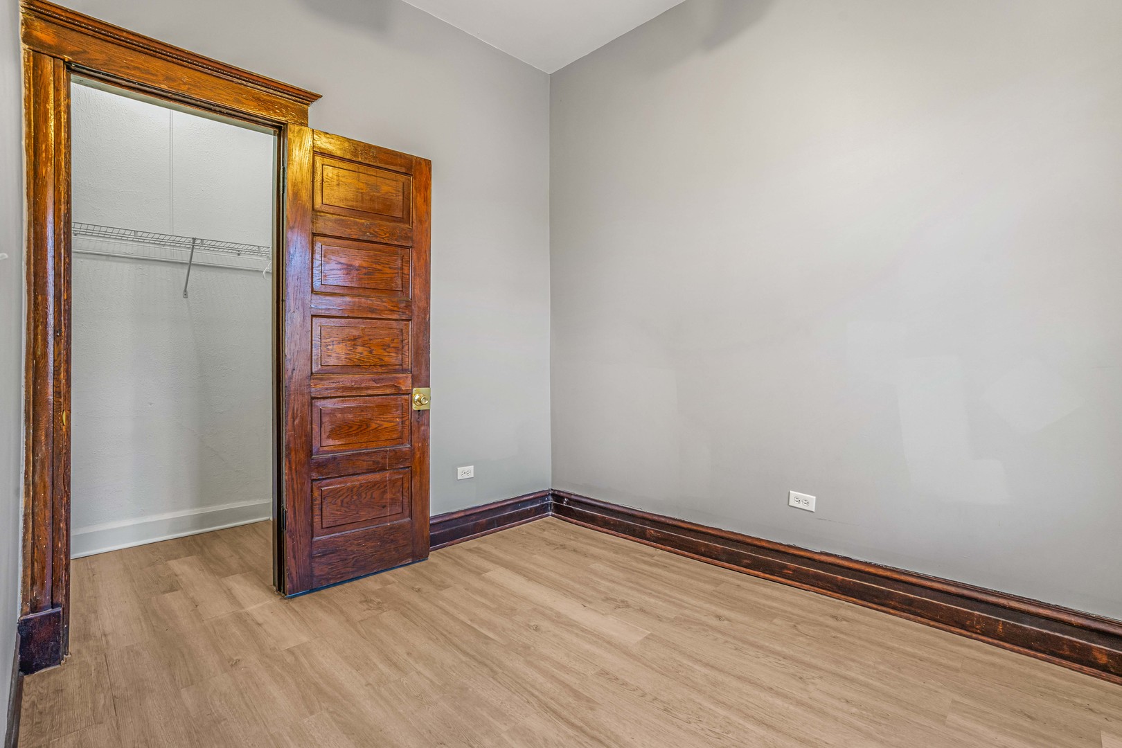 2104 S Springfield Avenue Unit: 2