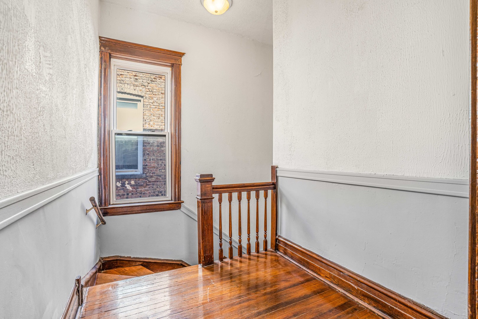 2104 S Springfield Avenue Unit: 2