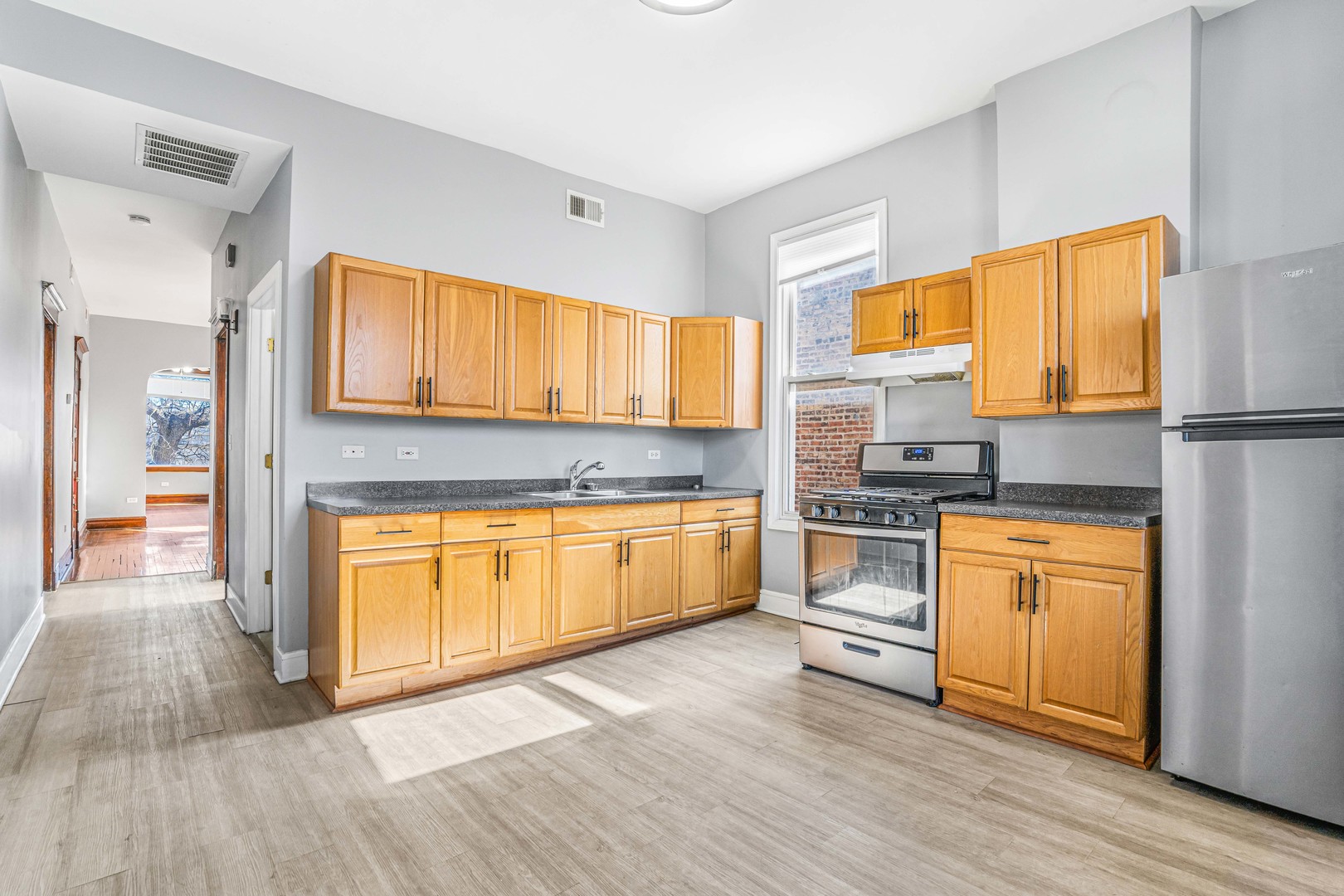 2104 S Springfield Avenue Unit: 2