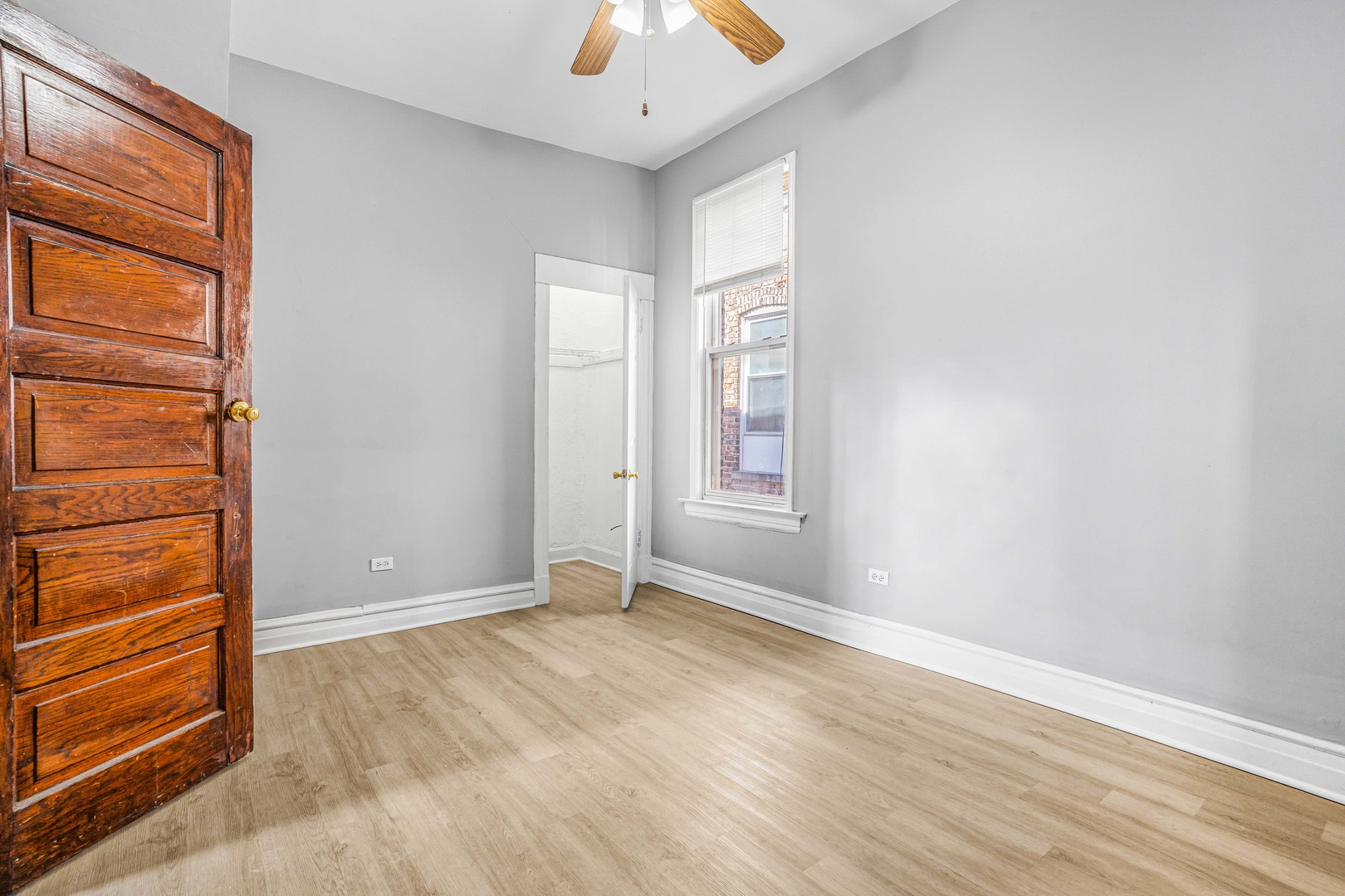 2104 S Springfield Avenue Unit: 2