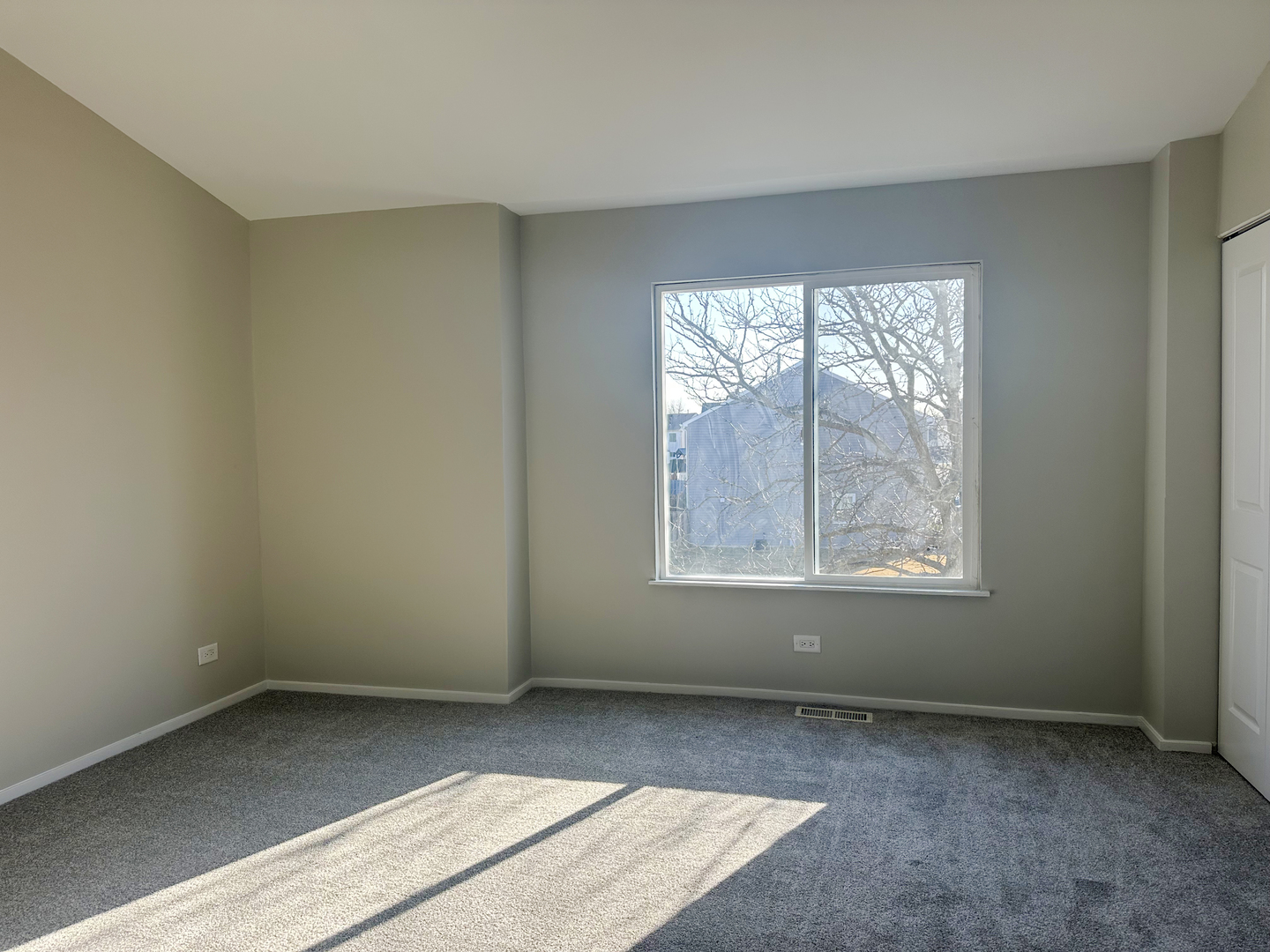 121 S Annandale Drive