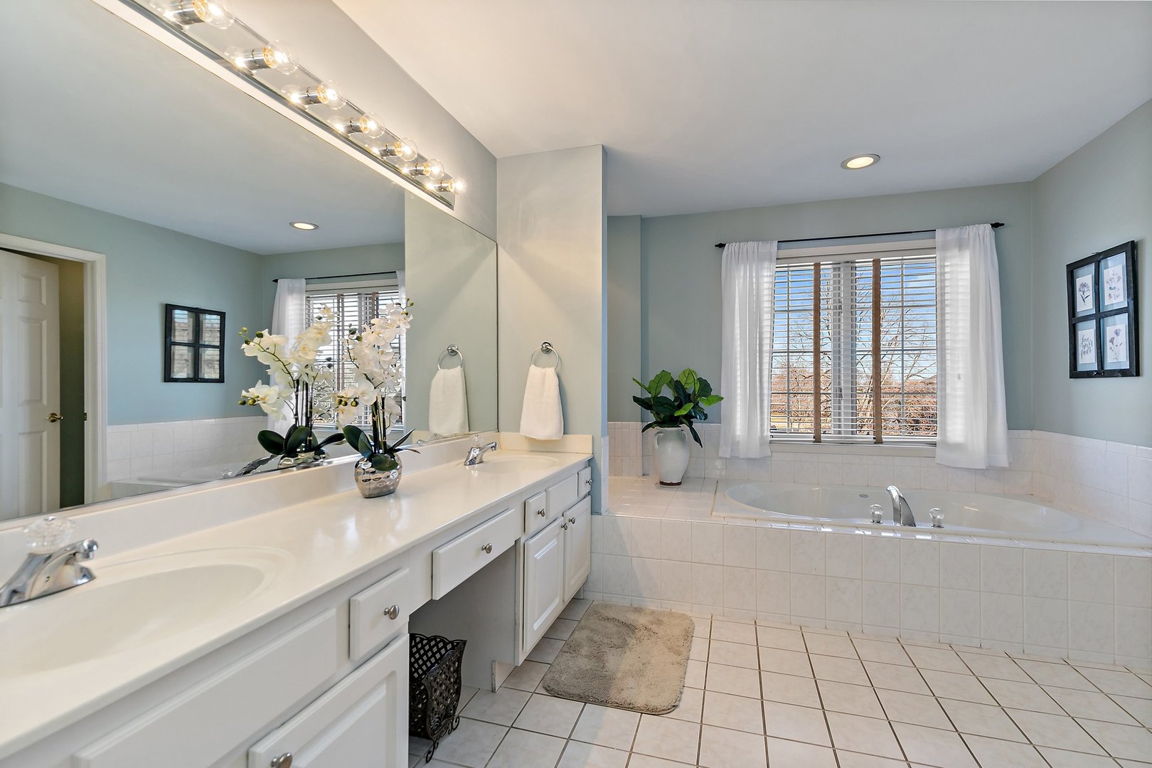 39W283 Sheldon Court