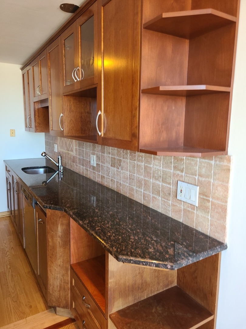 1043 S York Road Unit: 412