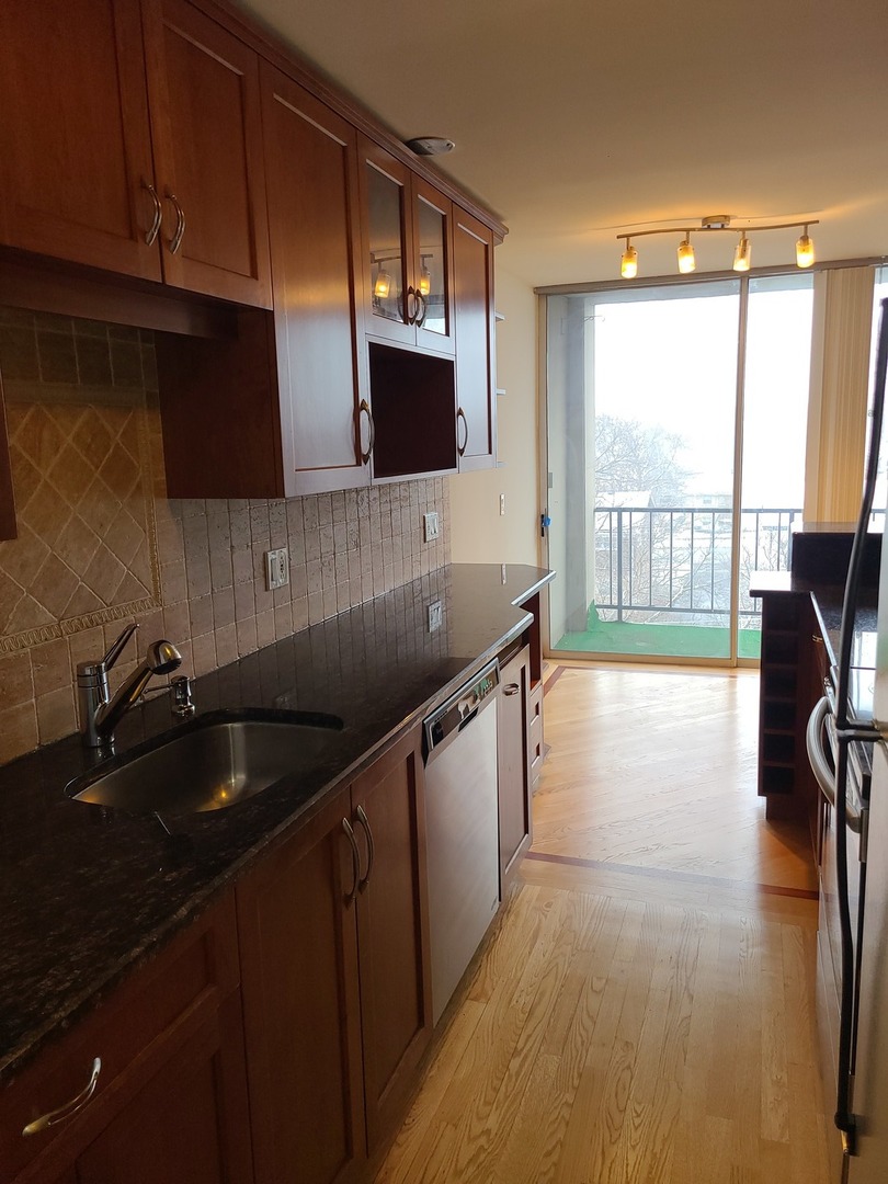 1043 S York Road Unit: 412