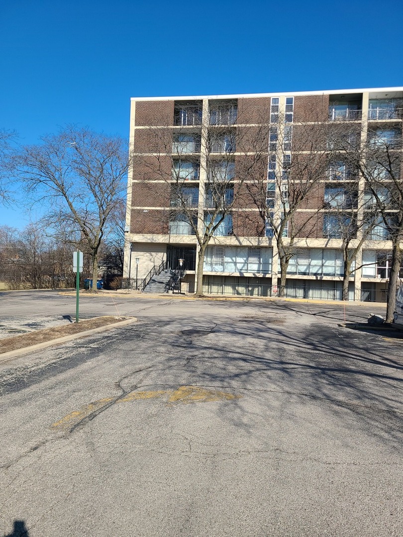 1043 S York Road Unit: 412