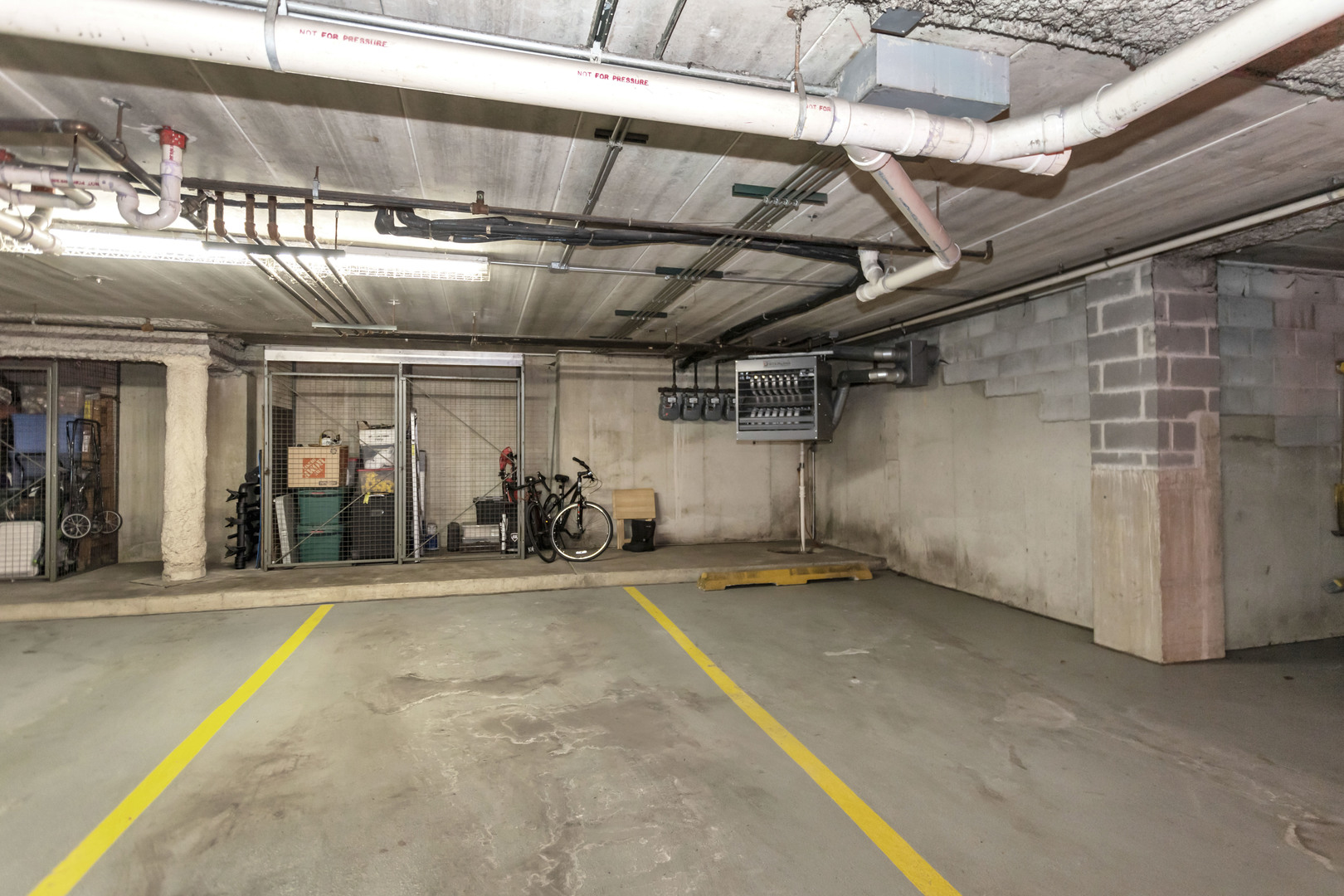 480 E Montrose Avenue Unit: 209