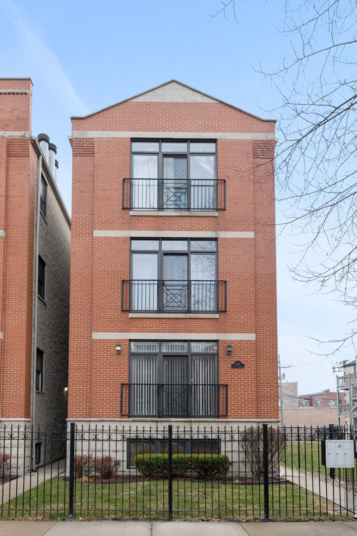 4245 S VINCENNES Avenue Unit: 1