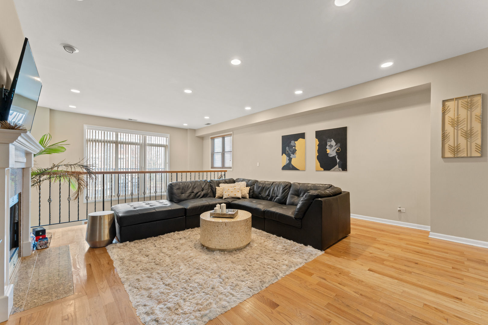 4245 S VINCENNES Avenue Unit: 1