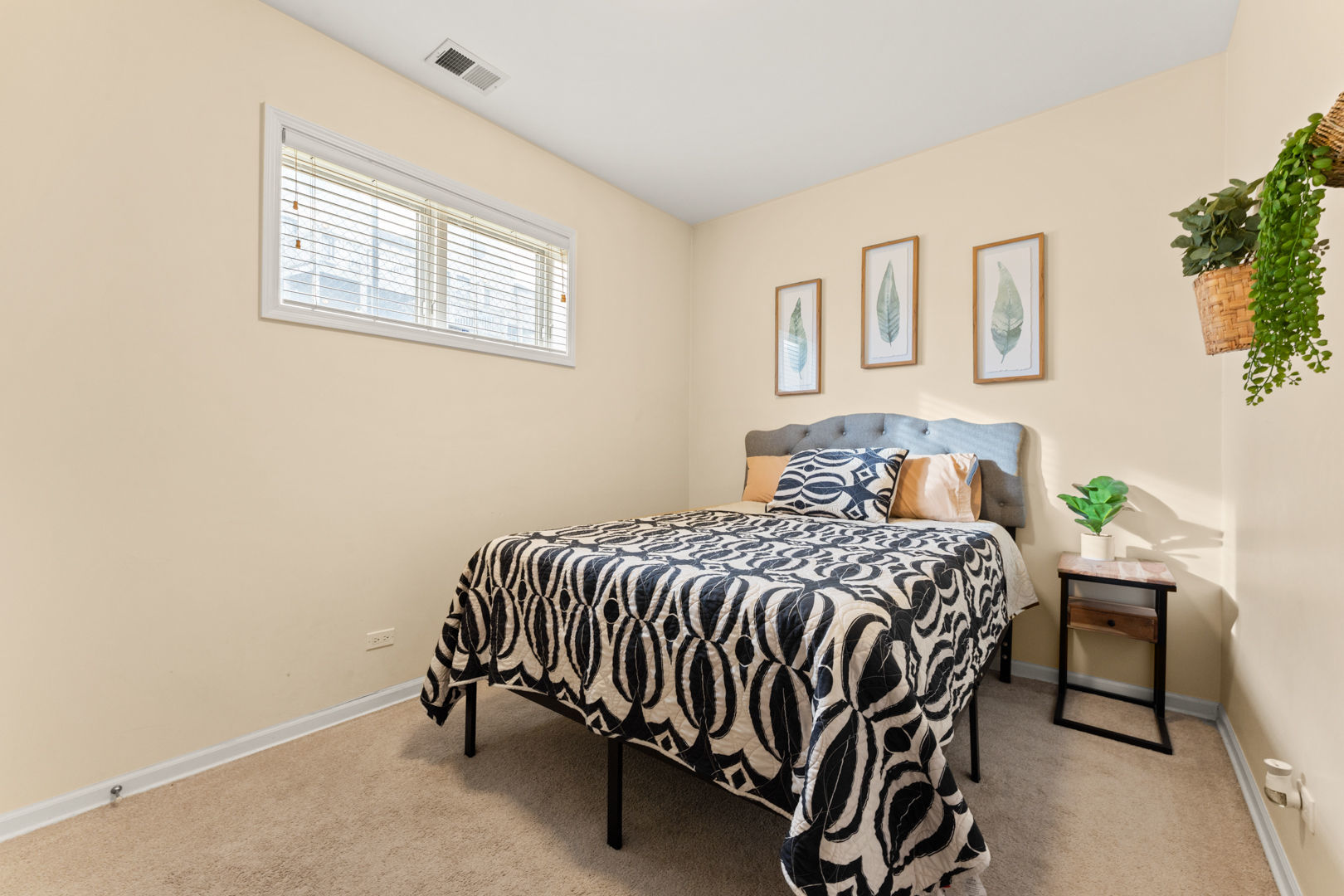 4245 S VINCENNES Avenue Unit: 1