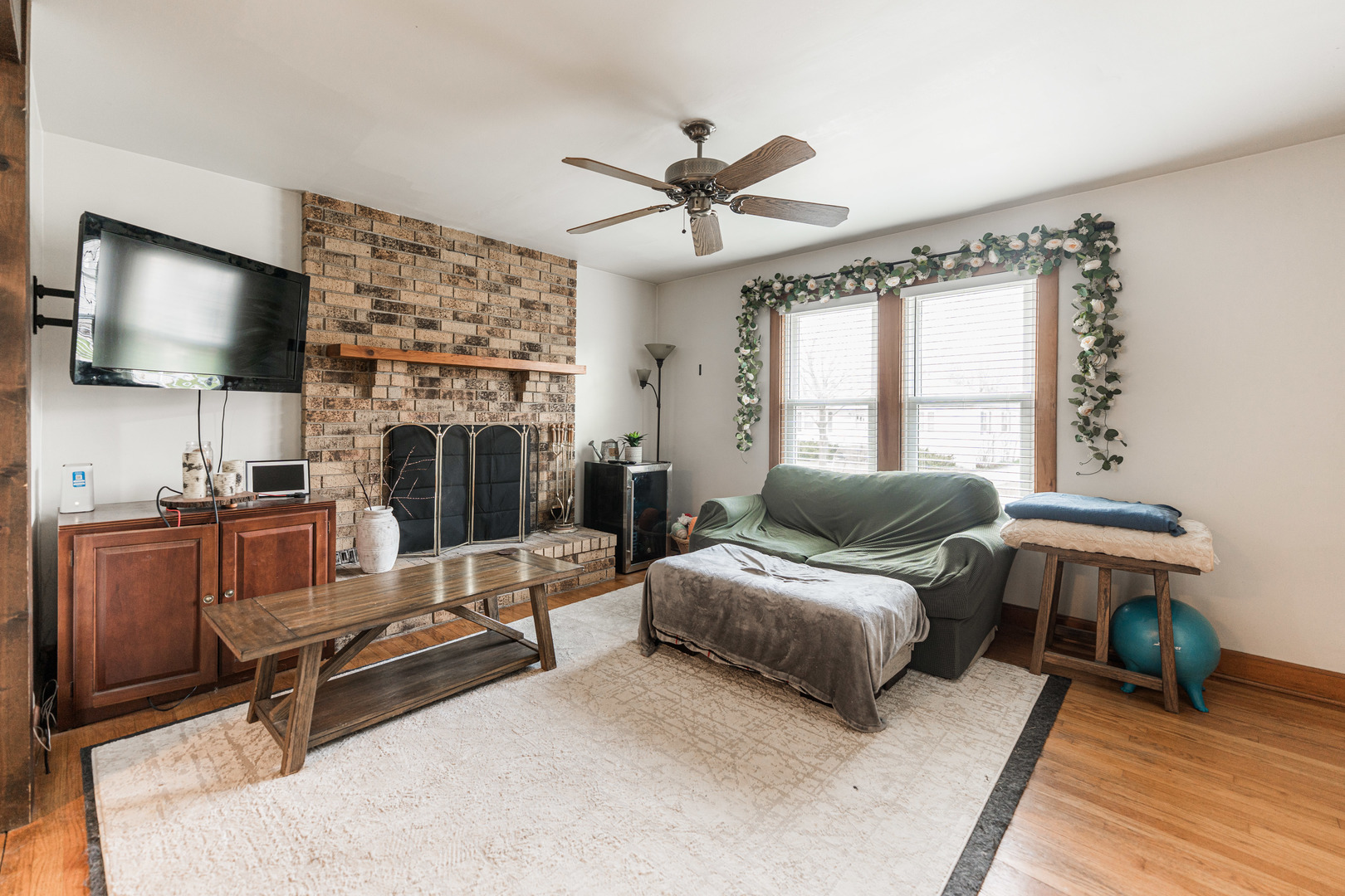 26W055 Armbrust Avenue