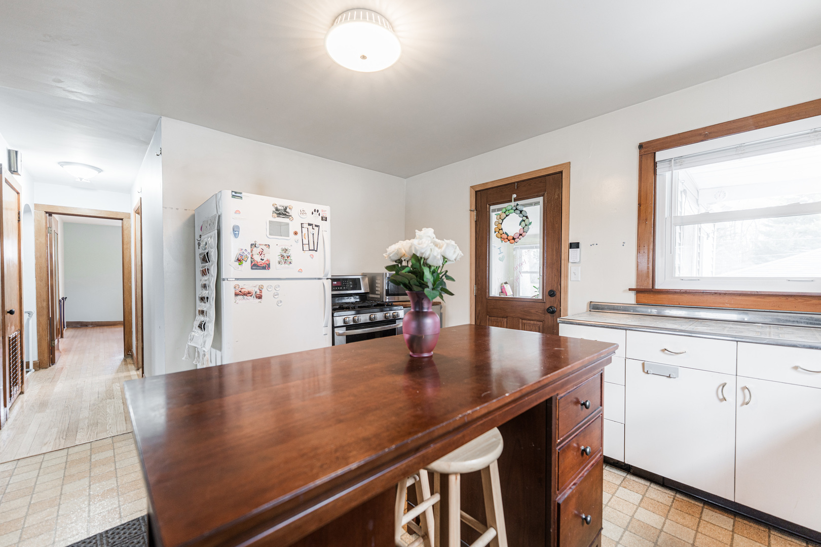 26W055 Armbrust Avenue