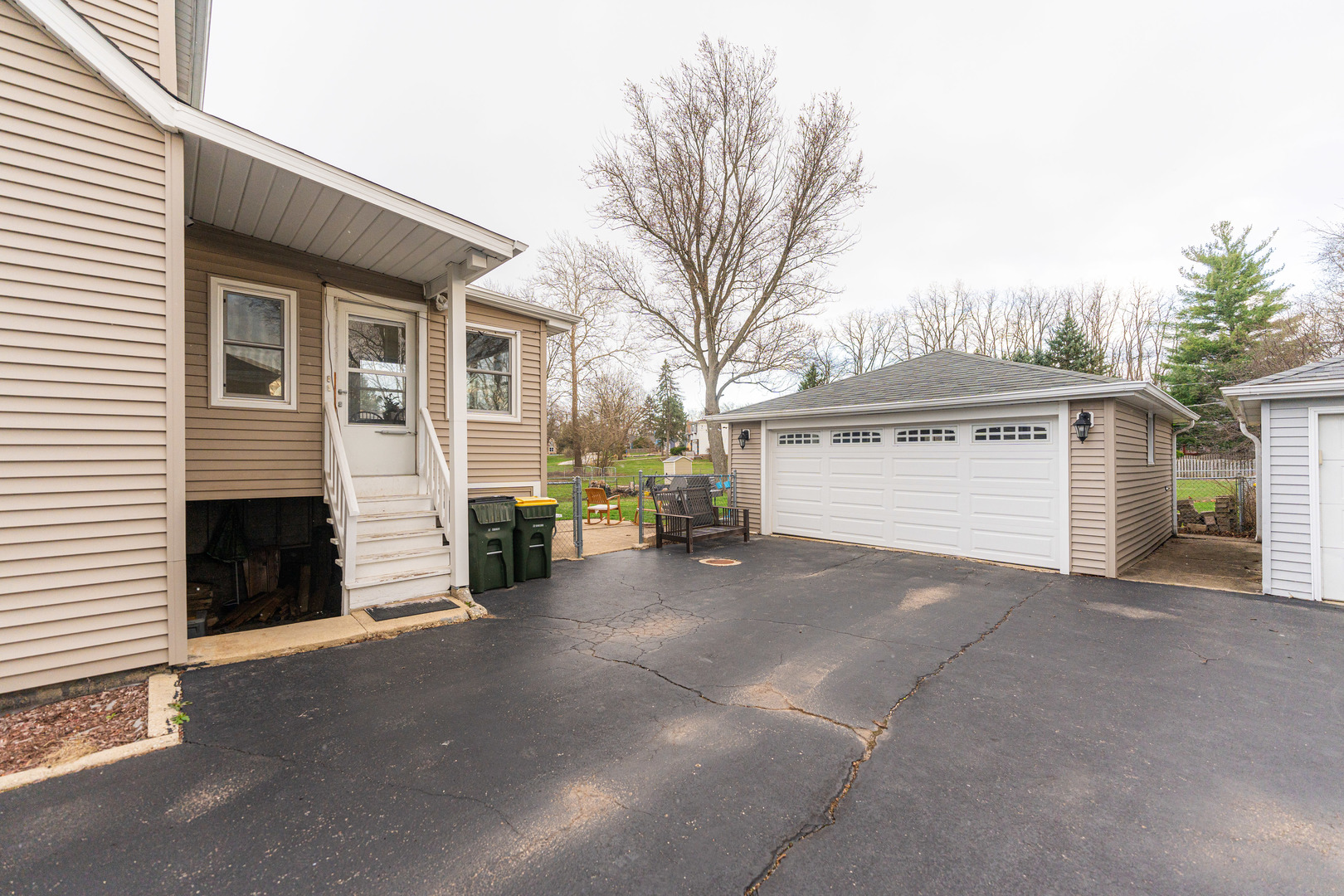 26W055 Armbrust Avenue