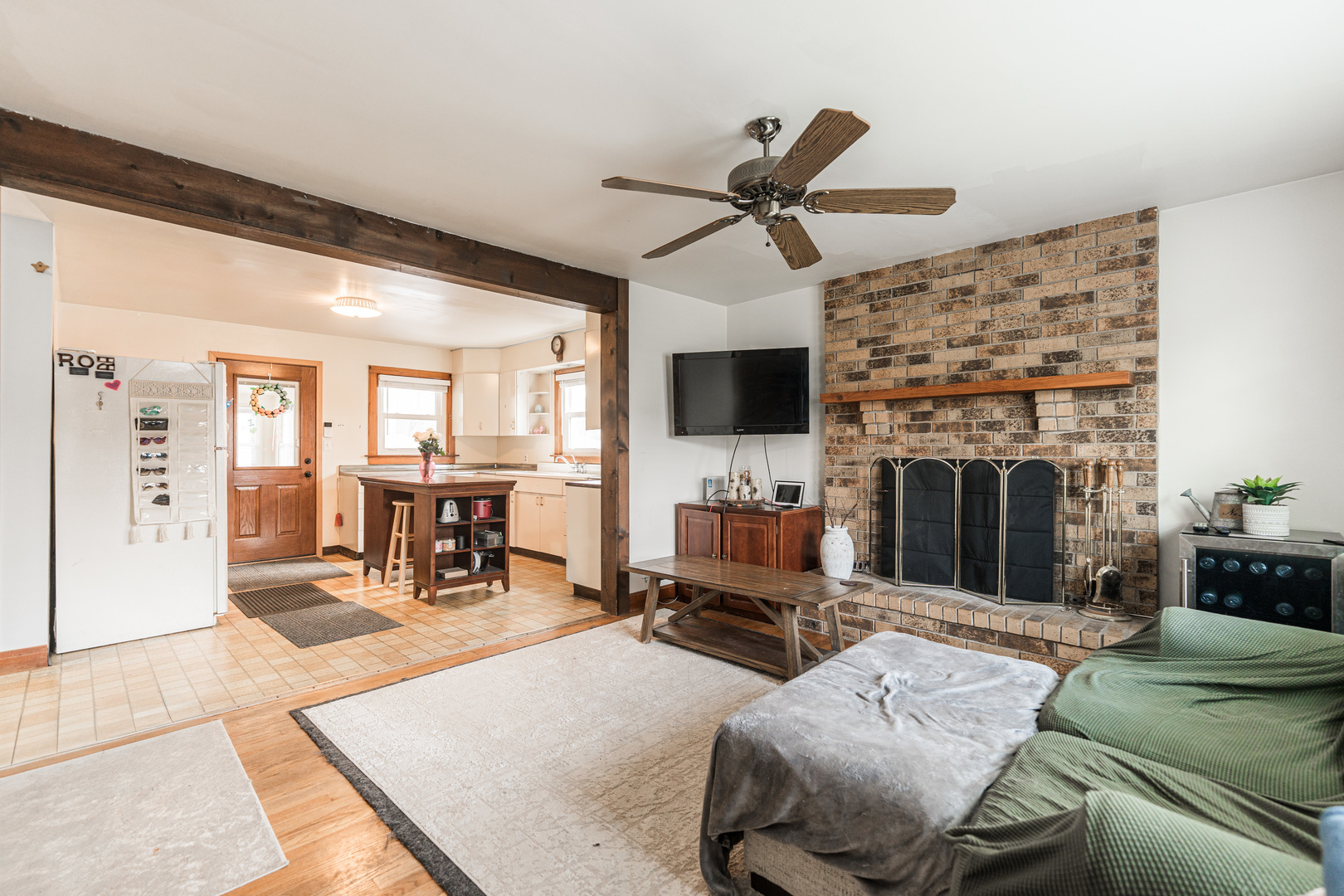 26W055 Armbrust Avenue