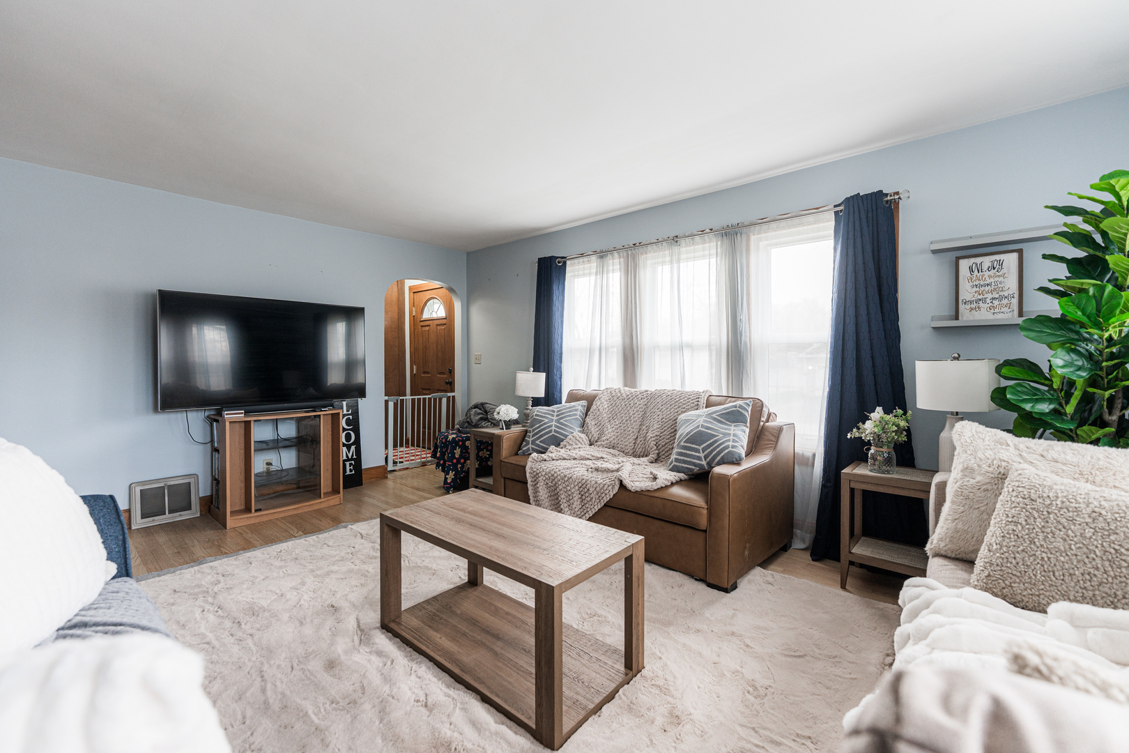 26W055 Armbrust Avenue