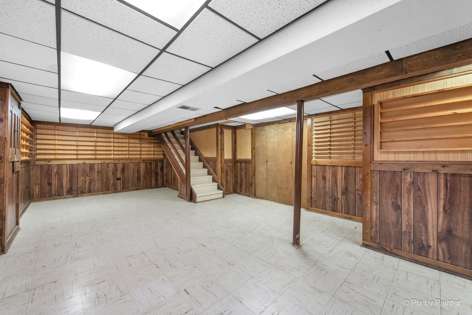 1809 W Locust Lane