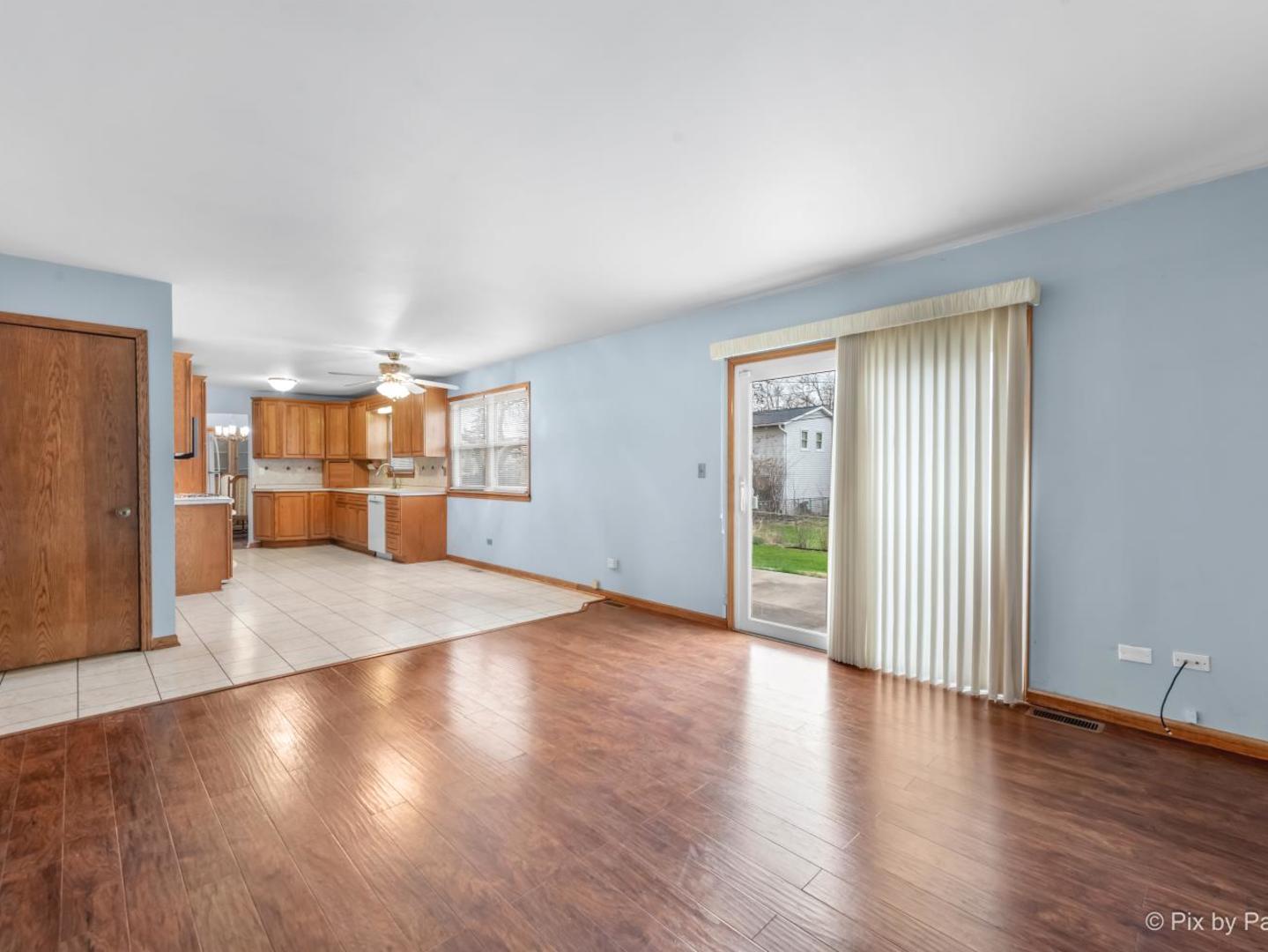1809 W Locust Lane