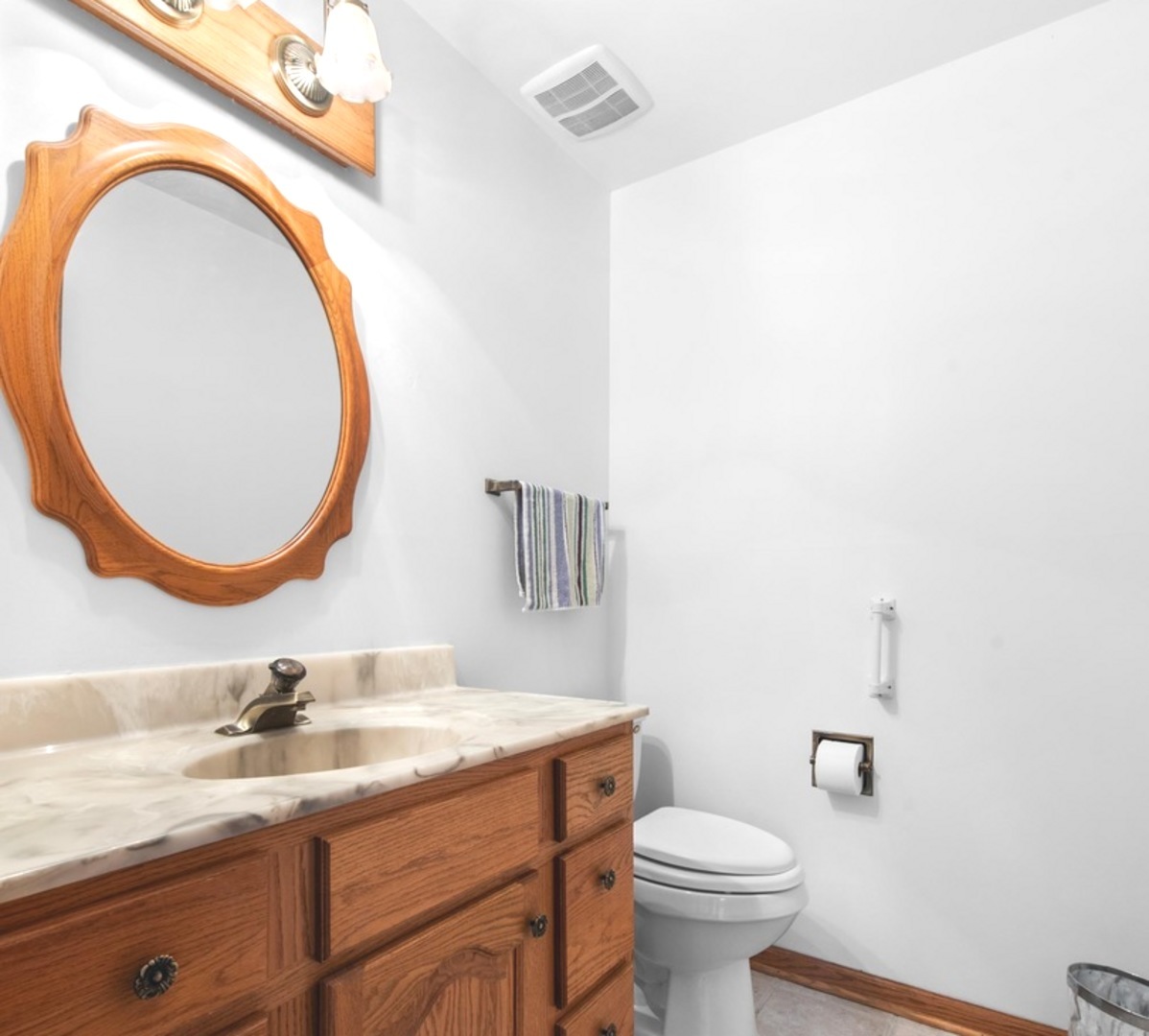1809 W Locust Lane
