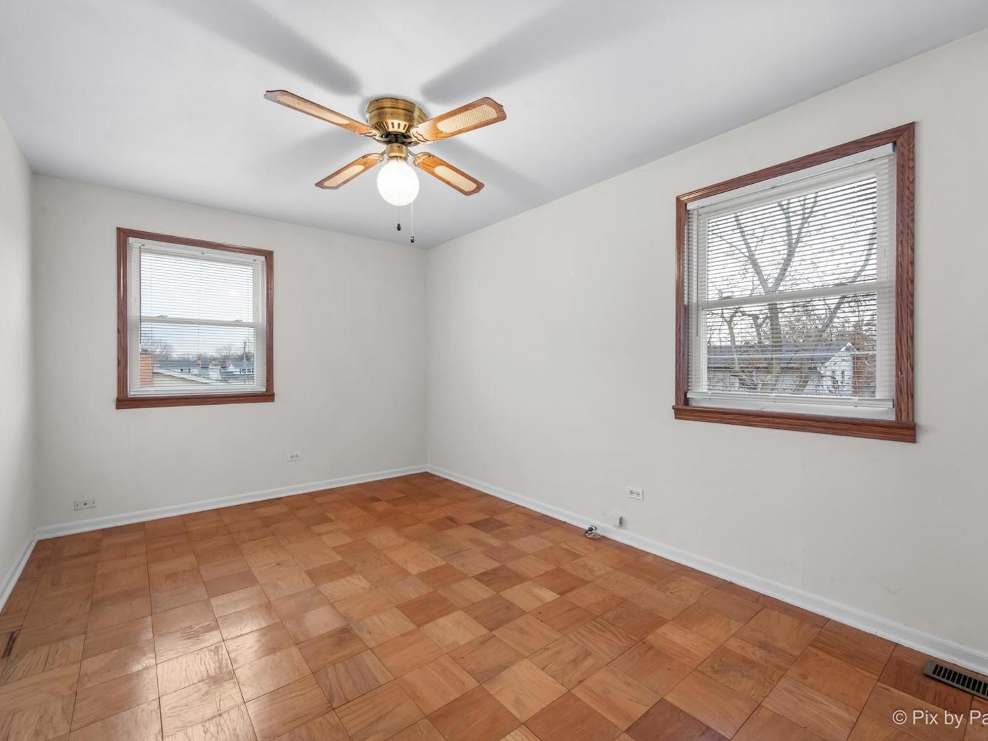 1809 W Locust Lane