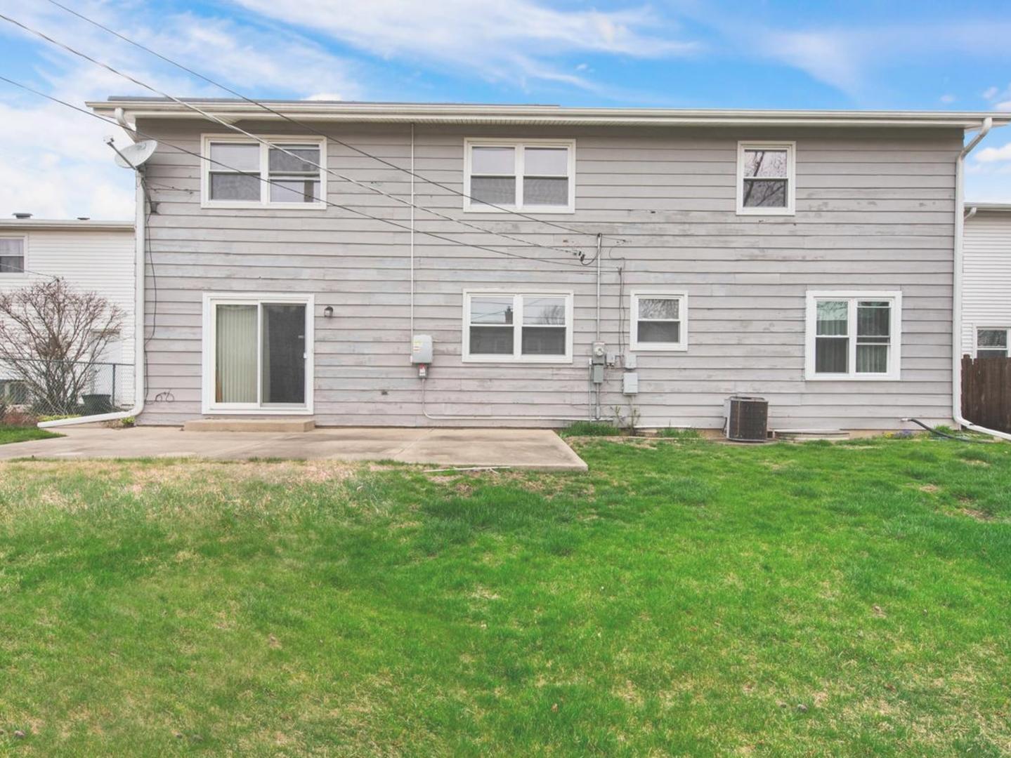 1809 W Locust Lane